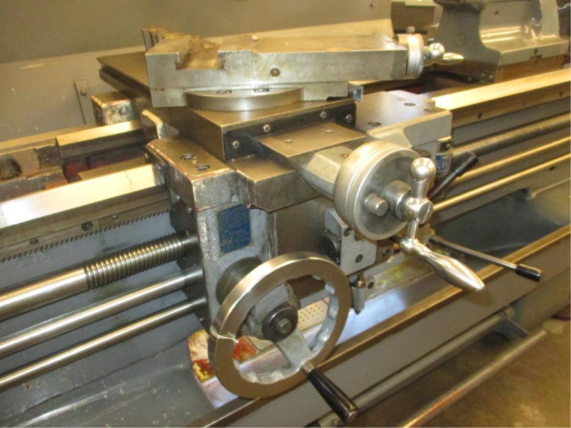 Lathe. 1988 Whacheon WL-435 (435-1500) Gap Bed Engine Lathe with 12" 6-Jaw Chuck, 2 1/8" Spindle - Image 3 of 5