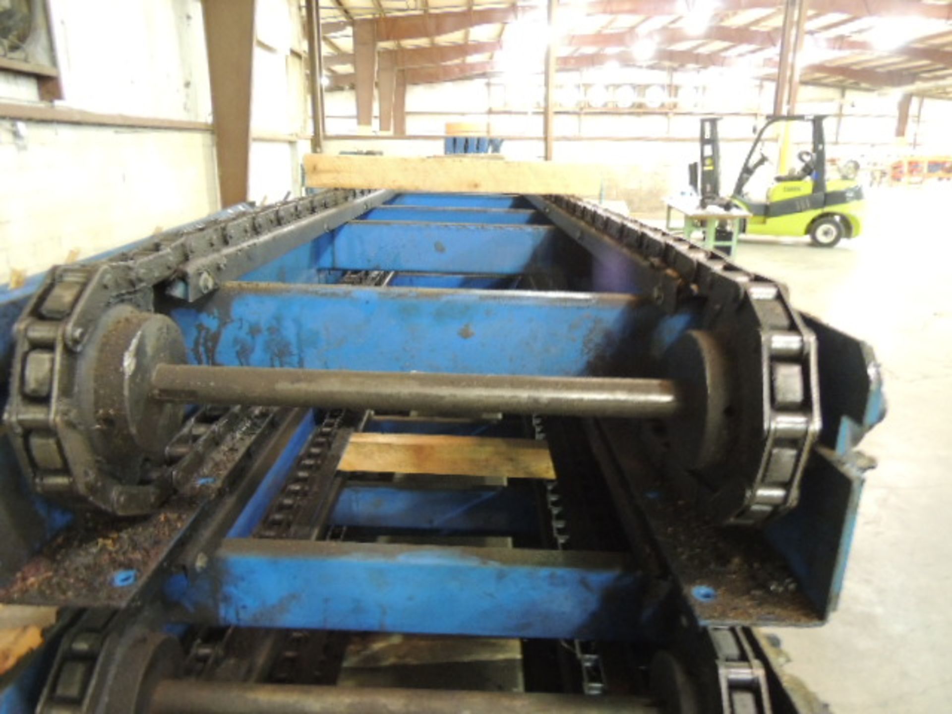 LEWCO Lot: (8) sections 30'x10"x32" chain driven conveyor, (20) 9'6" L x 9" W adjustable height - Image 3 of 8