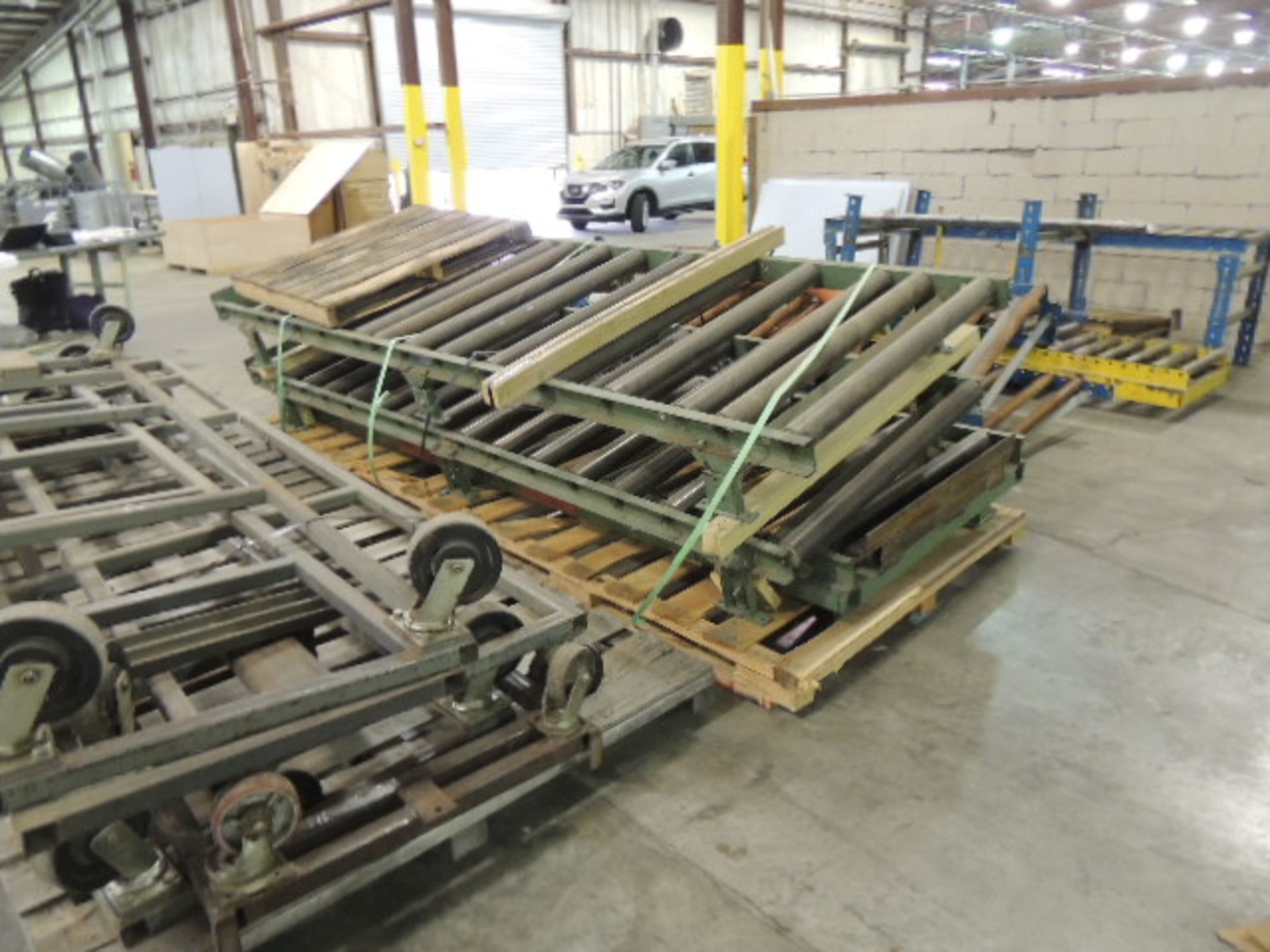 LEWCO Lot: approximately 35 LEWCO roller conveyors, 31" rollers from 5' to 10' lengths, (1) LEWCO - Image 11 of 12