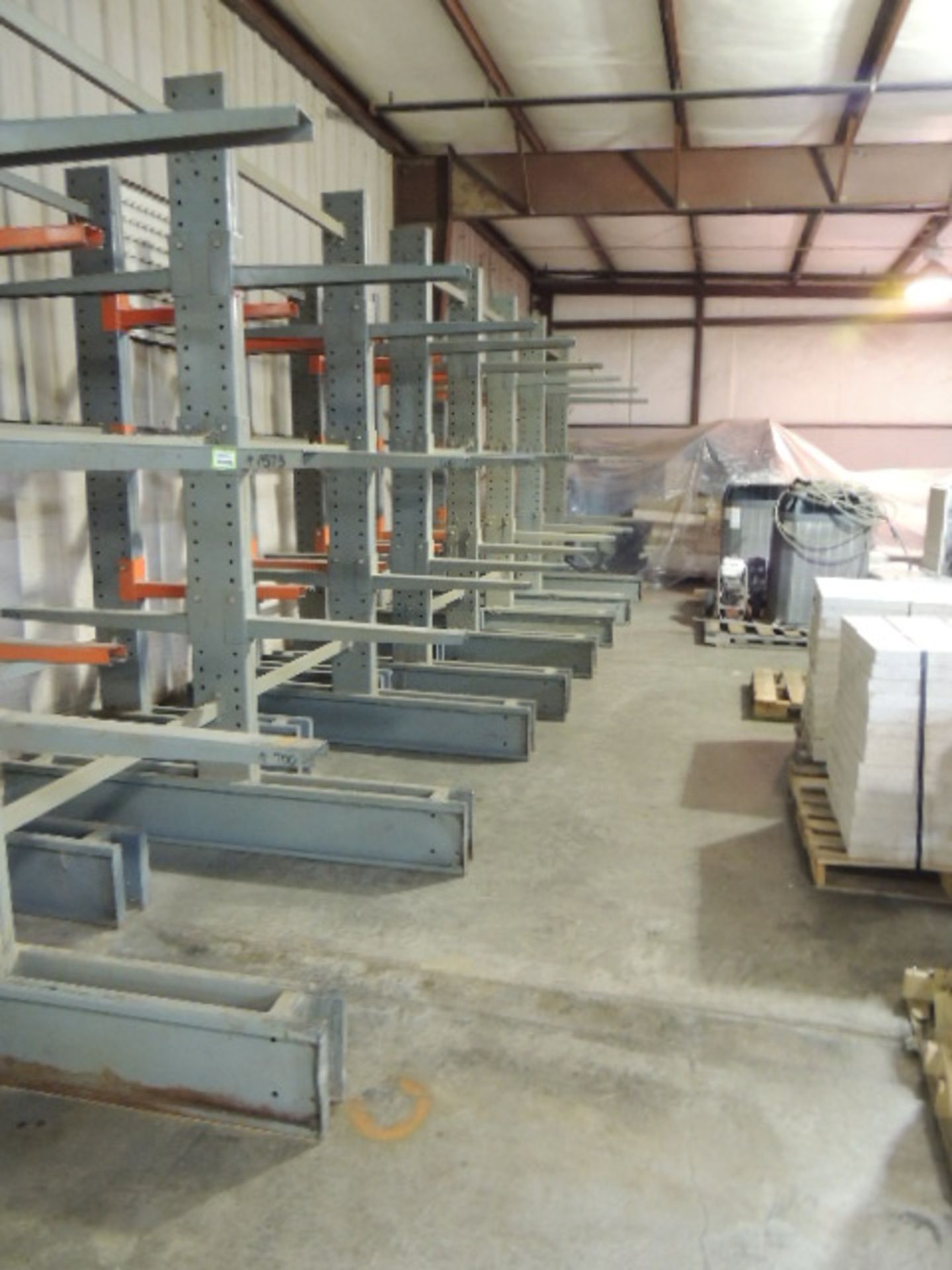 Lot: cantilever racks, (2) double sided ,base 84"x72" w/ (18) 3' arms, (1) double sided base 84" - Image 3 of 5