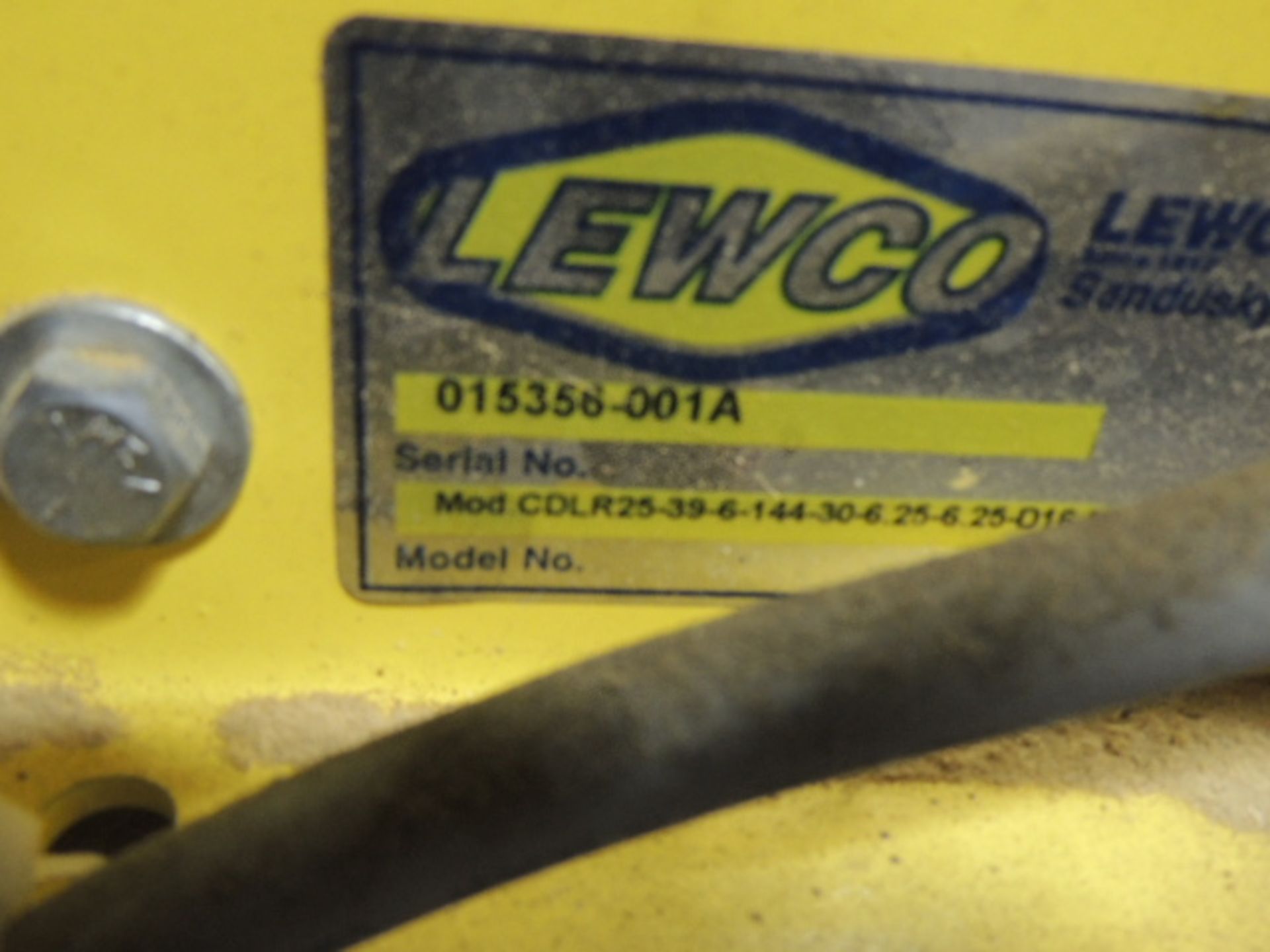 LEWCO Lift Table. External hydraulic pump, table 48"x96", 8000lb, LEWCO power roller 123'x4', 230/ - Image 4 of 4