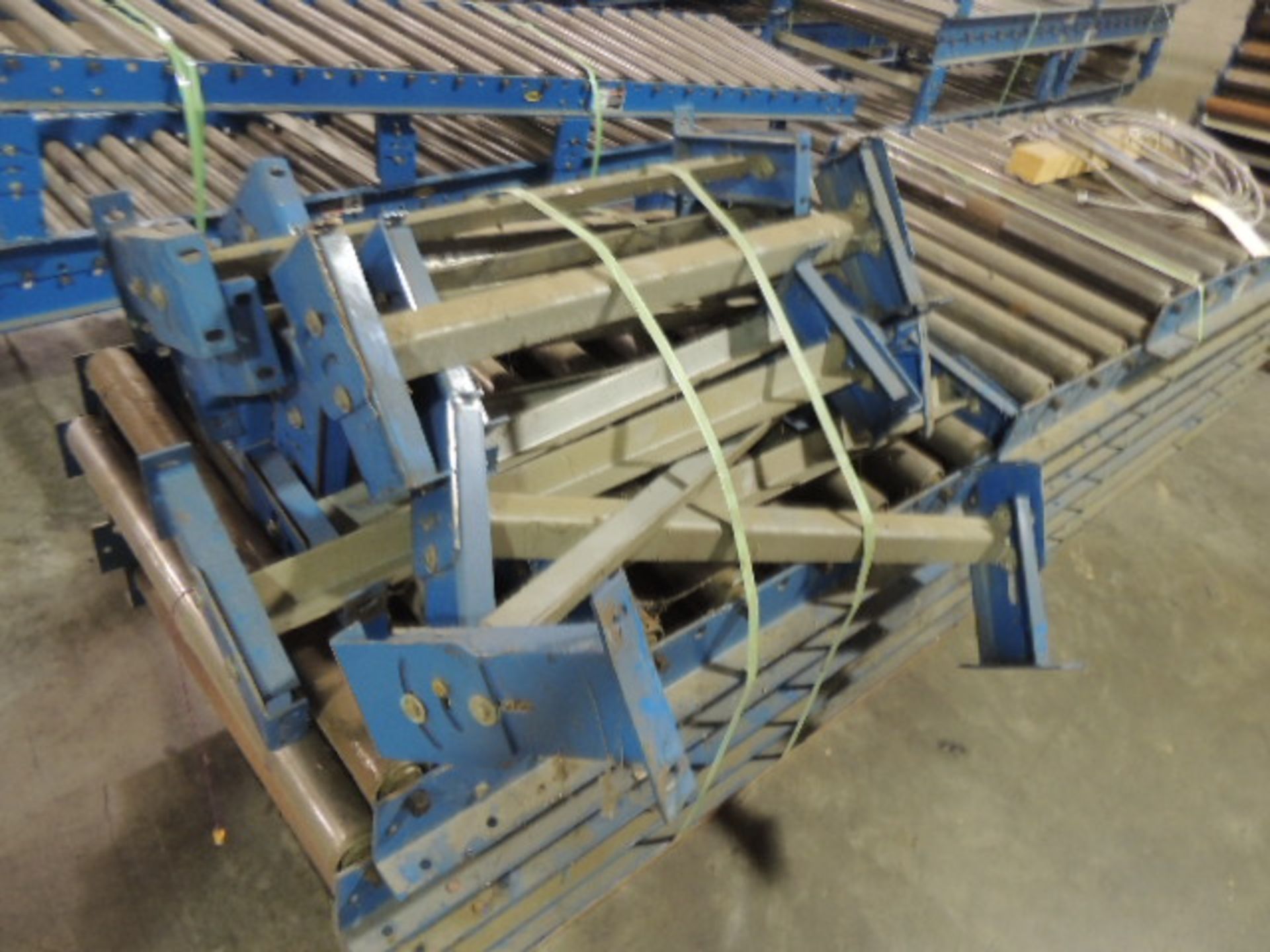 LEWCO Lot: approximately 35 LEWCO roller conveyors, 31" rollers from 5' to 10' lengths, (1) LEWCO - Image 9 of 12