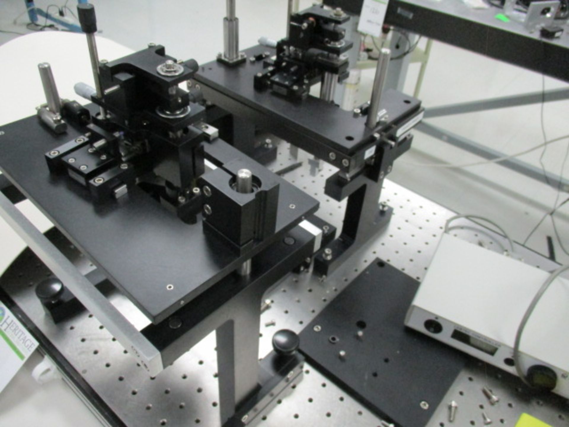 Optical Breadboard 48"Lx24"Wx2.5"Thk, Newport VS-Series. Includes Qty-2 XYZ Translation Fixtures ; - Image 3 of 4