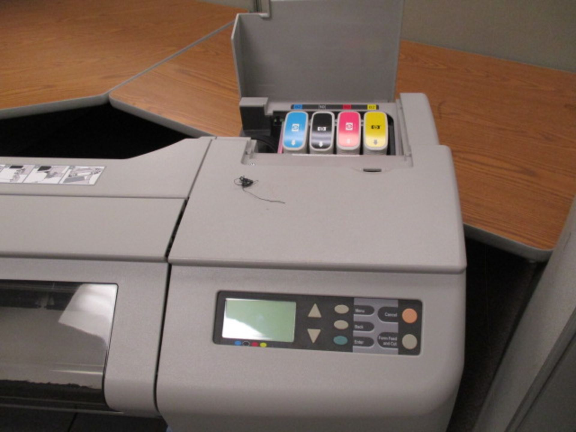 HP DesignJet-500/C7770B 42" Roll Large Format Color Inkjet Printer s/n-SG4316105. LOC: Area-36. - Image 3 of 4