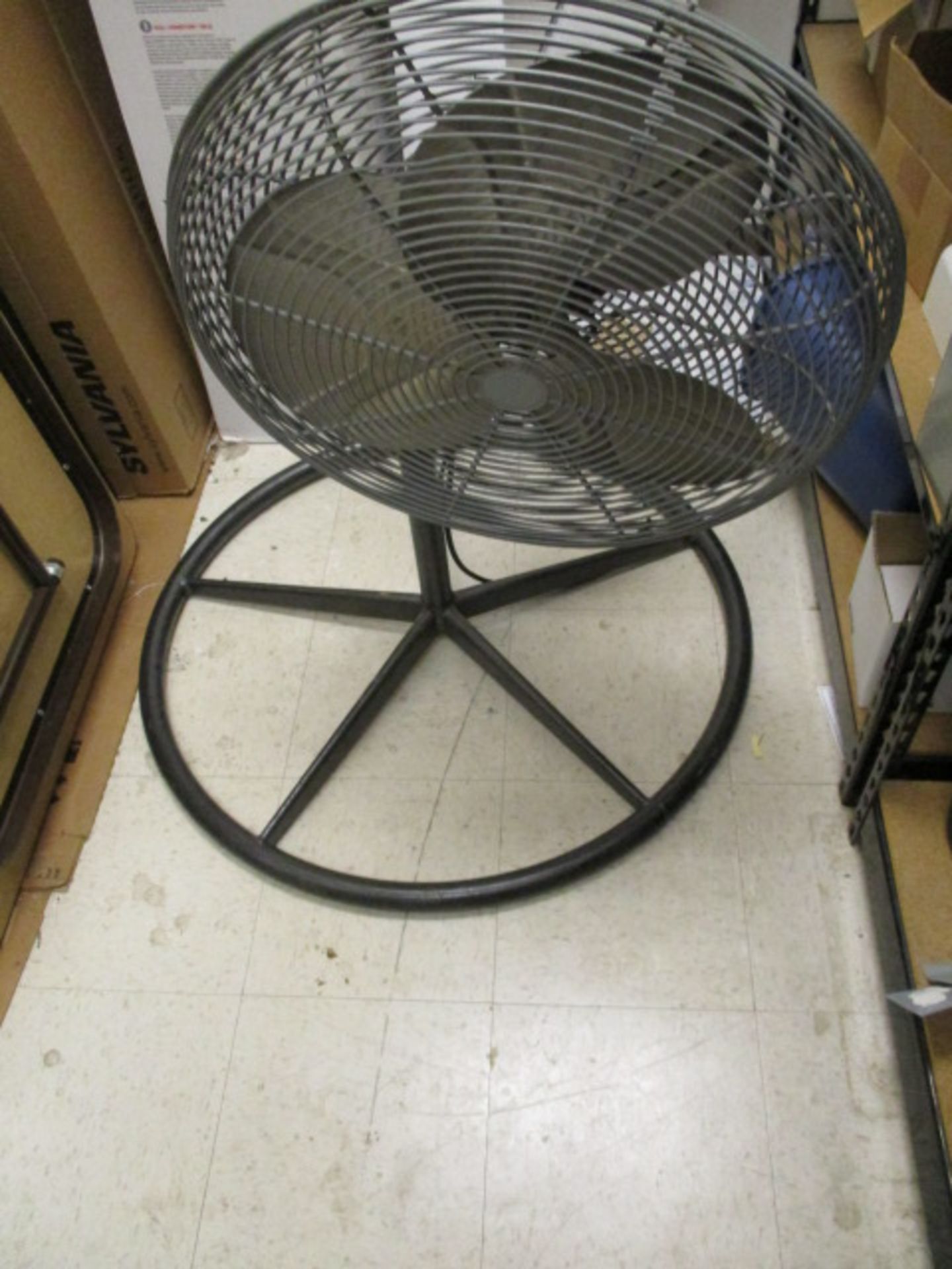 Janitorial Closet Items [Hoover 57127-Series Vacuum Cleaner ; Industrial Electric Fan 22" ; Qty-2 - Image 3 of 5