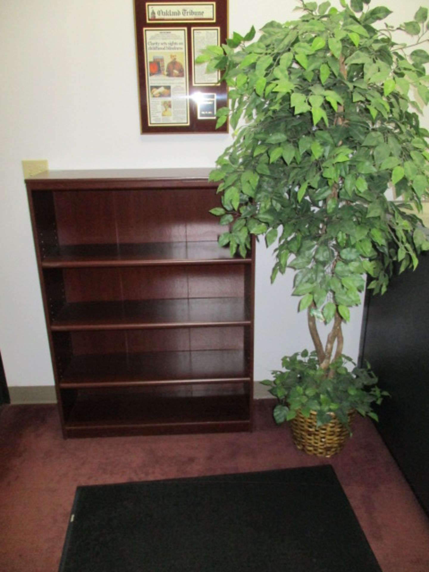 Lobby Furniture Set [ Receptionist Desk Workstation ; Qty-6 Hon Wood/Fabric Guest Chairs - Bild 3 aus 4