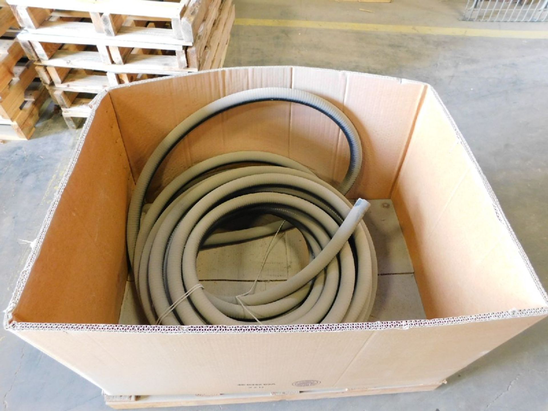 Flexible Conduit, Liquid Tight, Non-Metallic, 1.25" x 100'L, PVC Jacketed, Commercial Grade. Asset - Image 2 of 3