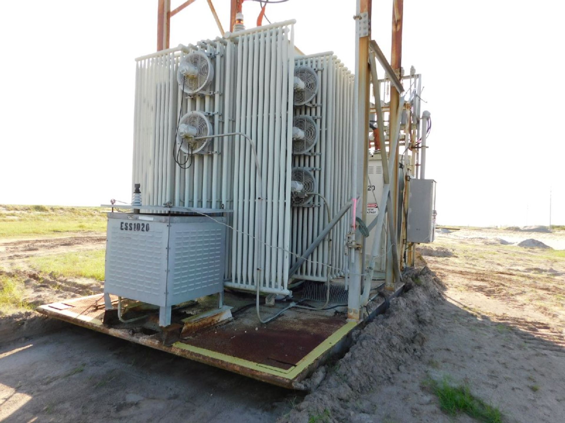 Portable Substation, 3 Phase Transformer, Class OA, Full Load Continuously 3000 KVA-55. Rise, 3360 - Image 2 of 5