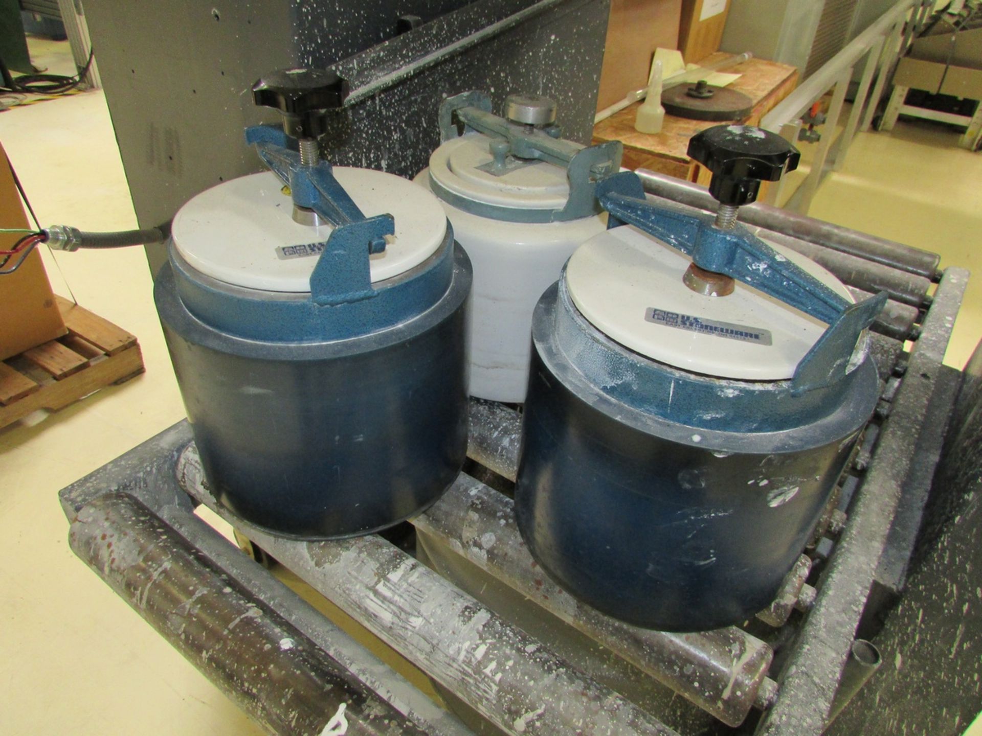 U.S. Stoneware Portable Rotary Mixer 24" Dia. X 16" Chamber, with 9" Dia Opening, 20"x42" Roller - Image 6 of 7