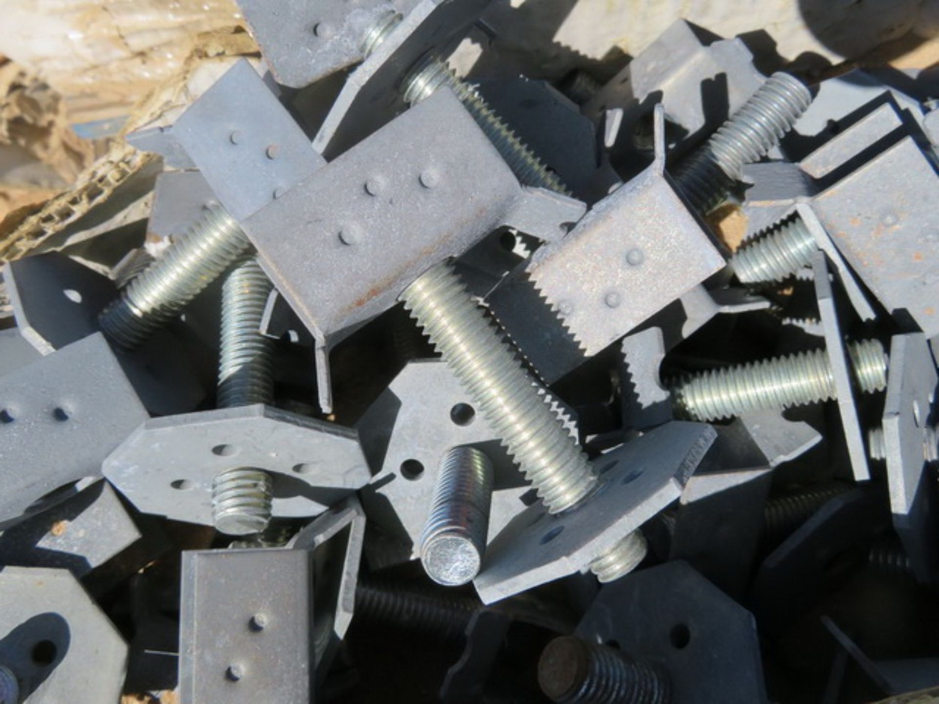 Lot: (8) Pallets of Assorted Hardware. To Include 1/2" Clamps, Unistrut P2072A Post Braces, Hilti - Image 7 of 22