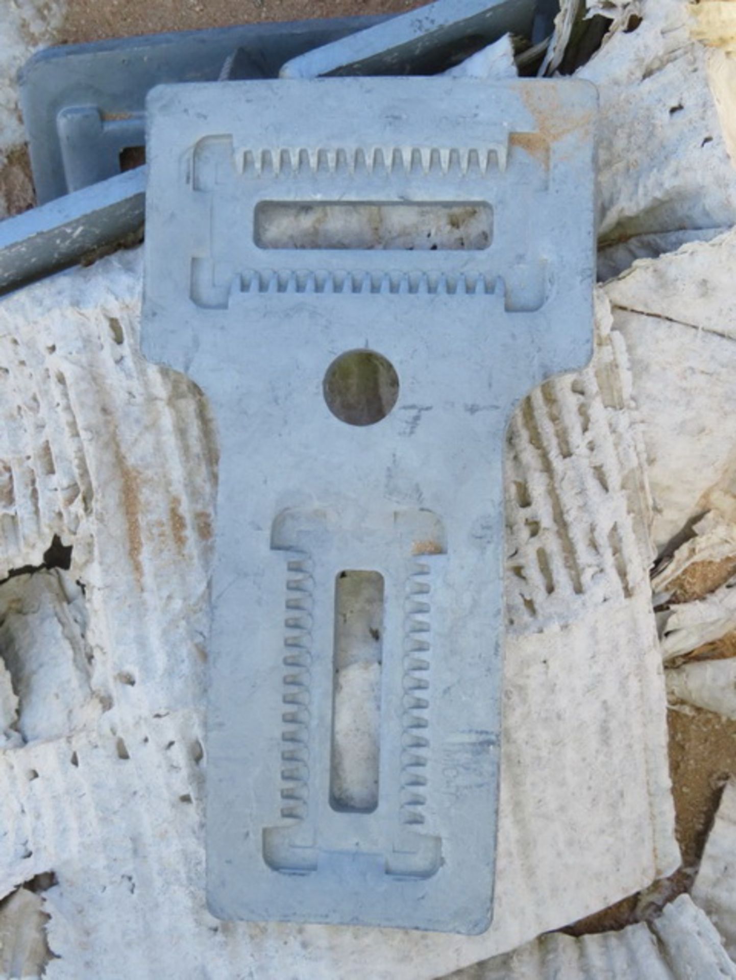 Lot: (8) Pallets of Assorted Hardware. To Include 1/2" Clamps, Unistrut P2072A Post Braces, Hilti - Image 19 of 22