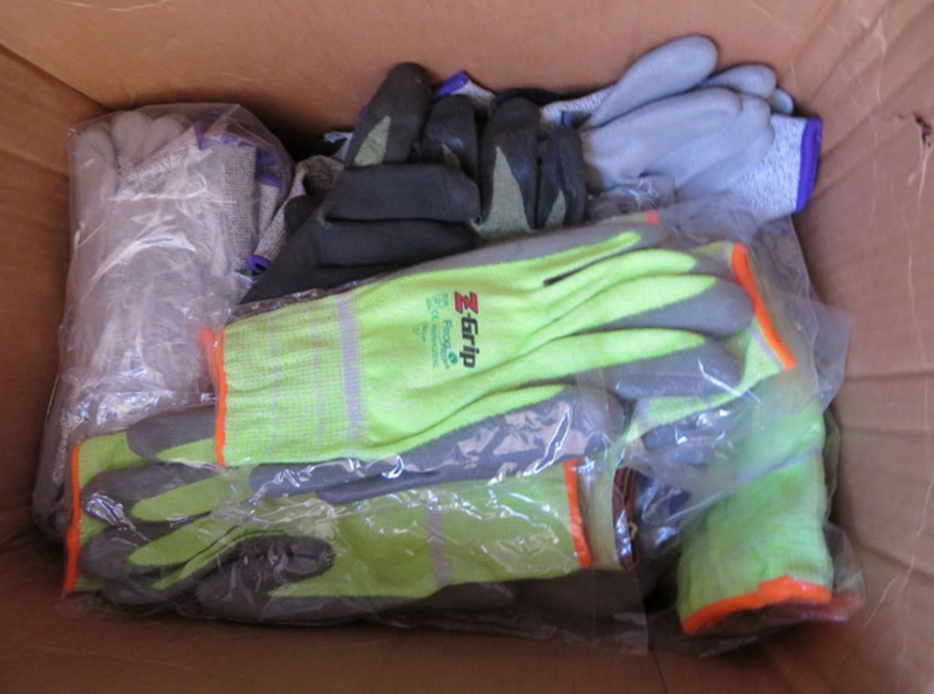 Contents of Shipping Container. To Include 1/2" PVDF Tubing, Safety Glasses, Safety Signs, - Image 2 of 51