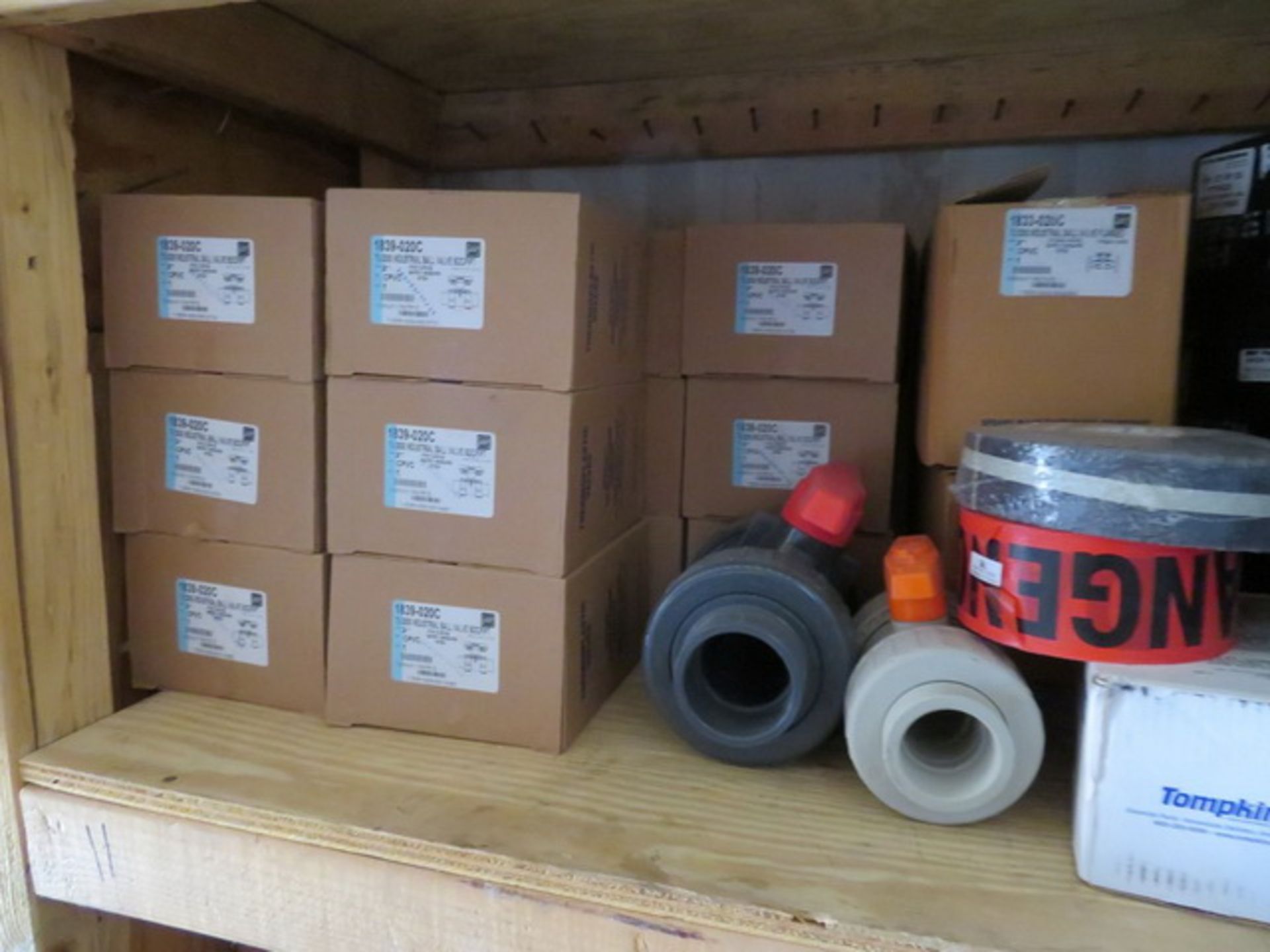 Remaining Contents of Shipping Container. To Include PVC Pipe Fittings, PVC Ball Valves CWC 3/8" - Image 36 of 61