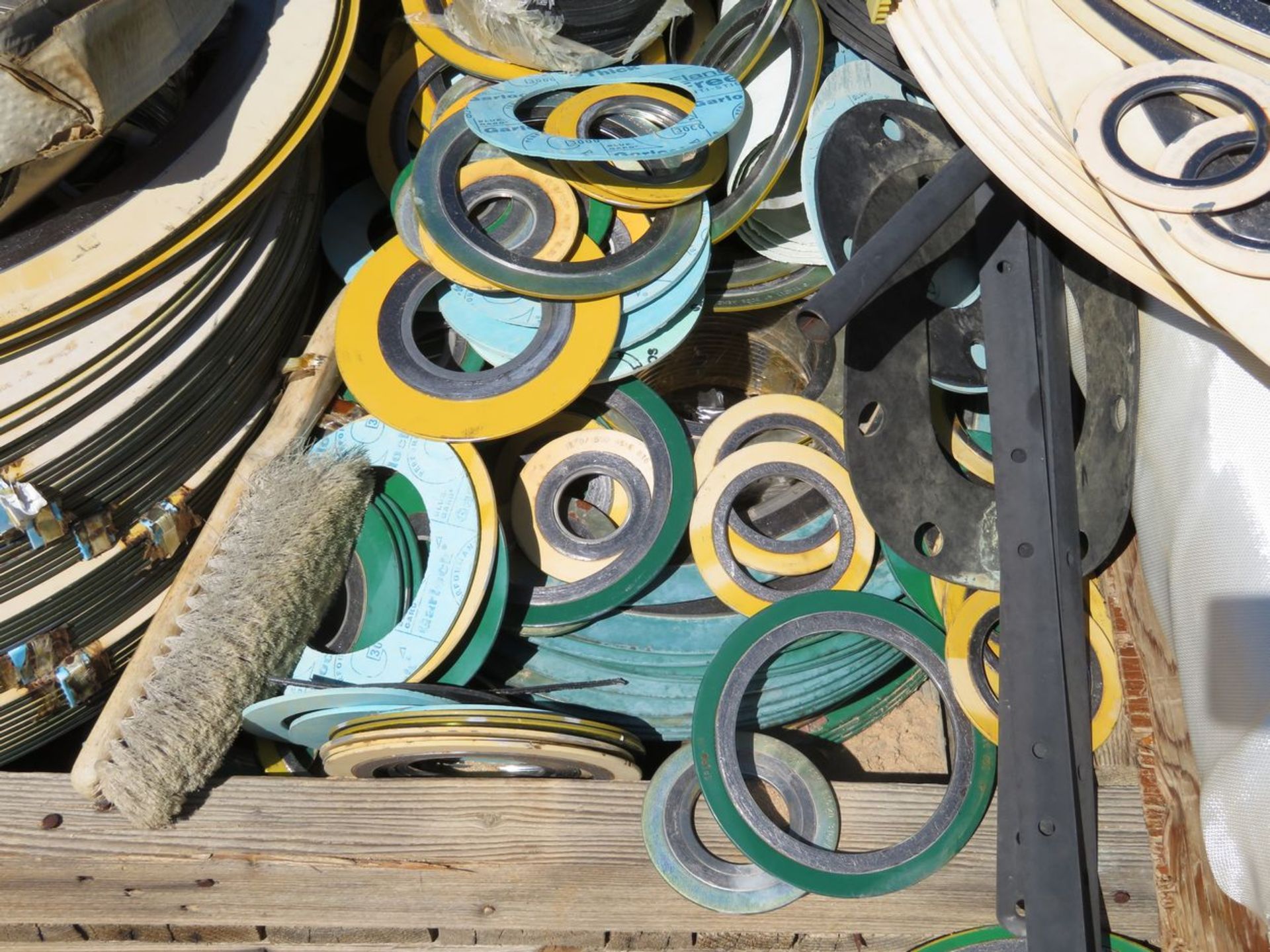 Large Qty of Spiral Wound Gaskets, Sizes Ranging from 35" to 3-1/2". Asset Located at 42134 Harper - Image 5 of 9