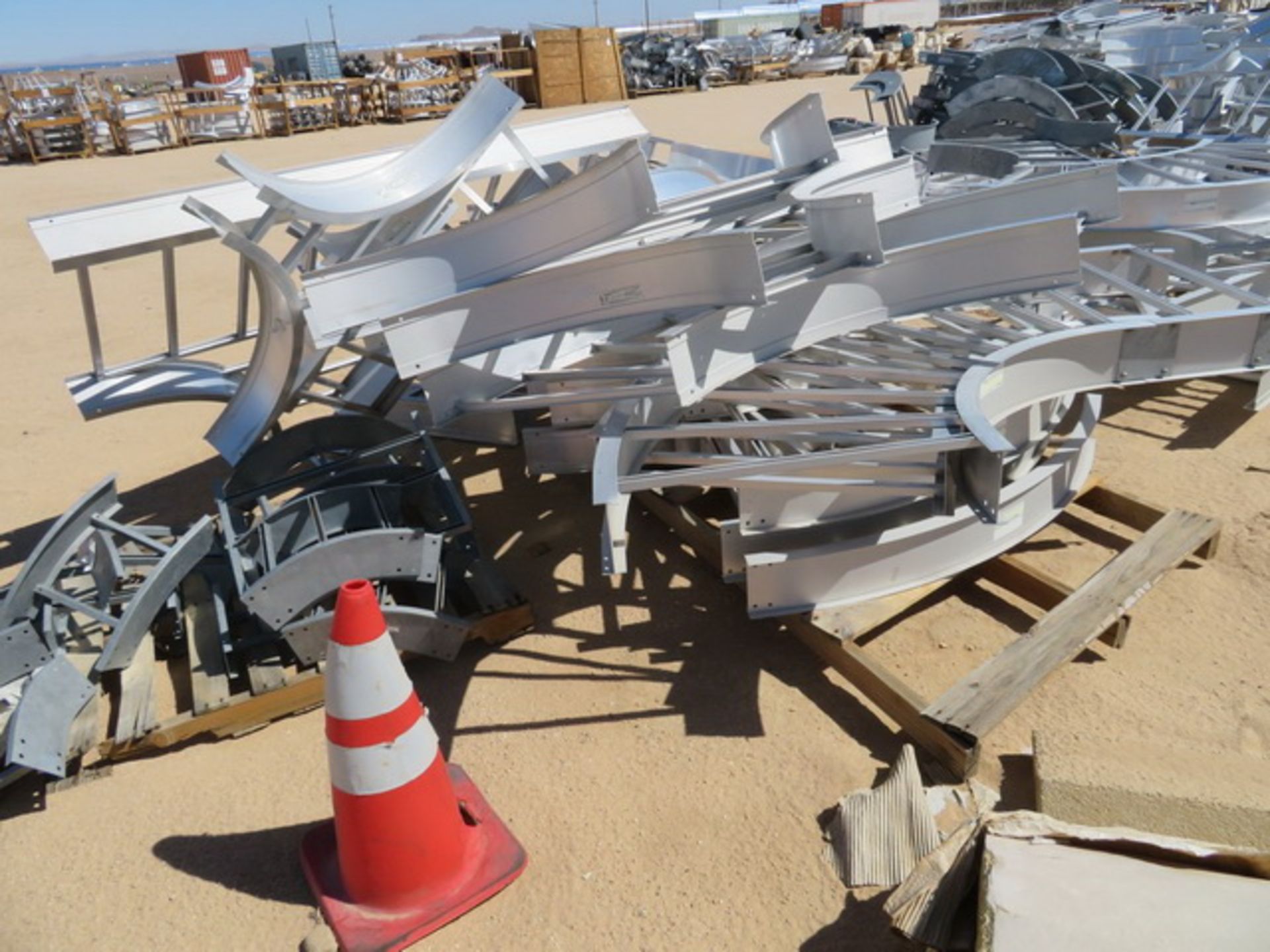 Lot: (20) Pallets of Aluminum & Galvanized Cable Tray. To Include 30" x 30°, 30" x 45°, 30" Tees, - Image 45 of 47