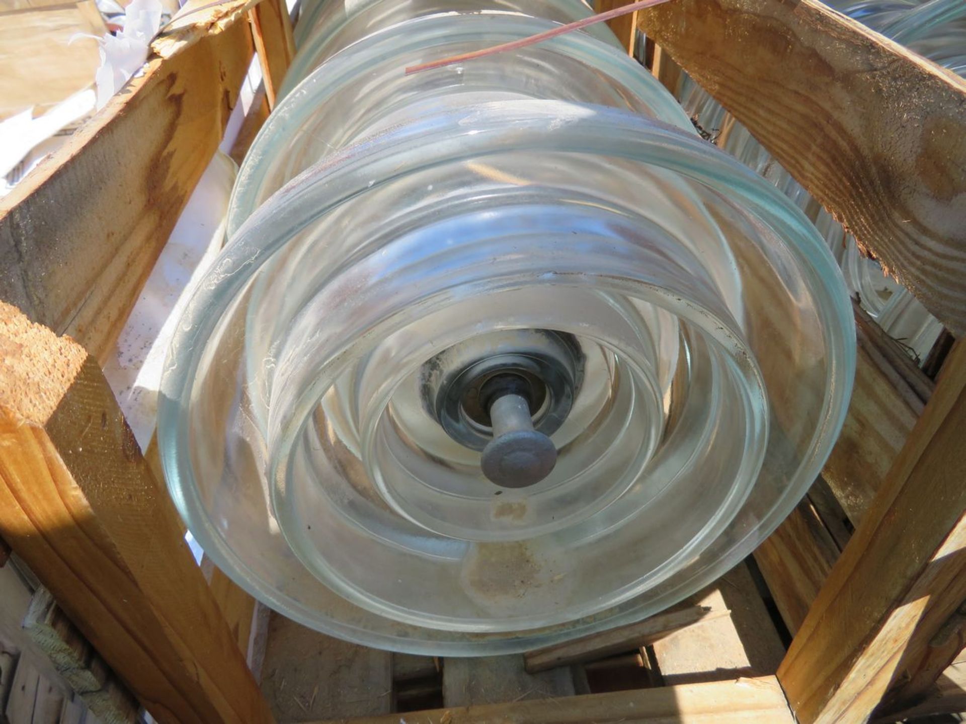 Sediver Toughened Glass Suspension Insulators. Lot: (54) Toughened Glass Suspension Insulators. - Image 4 of 4