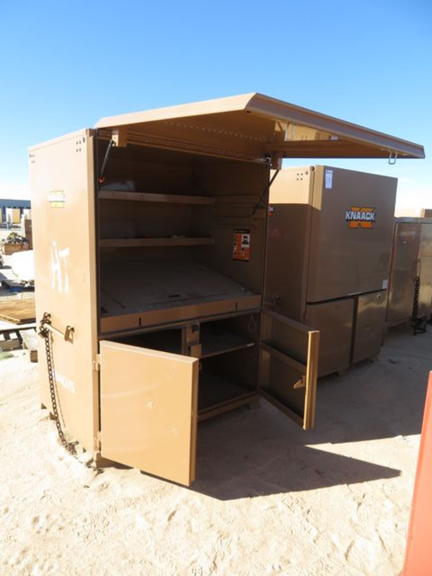 Knaack 199-01 Field Station. 60" x 42" x 83" . Asset Located at 42134 Harper Lake Road, Hinkley, - Image 2 of 4