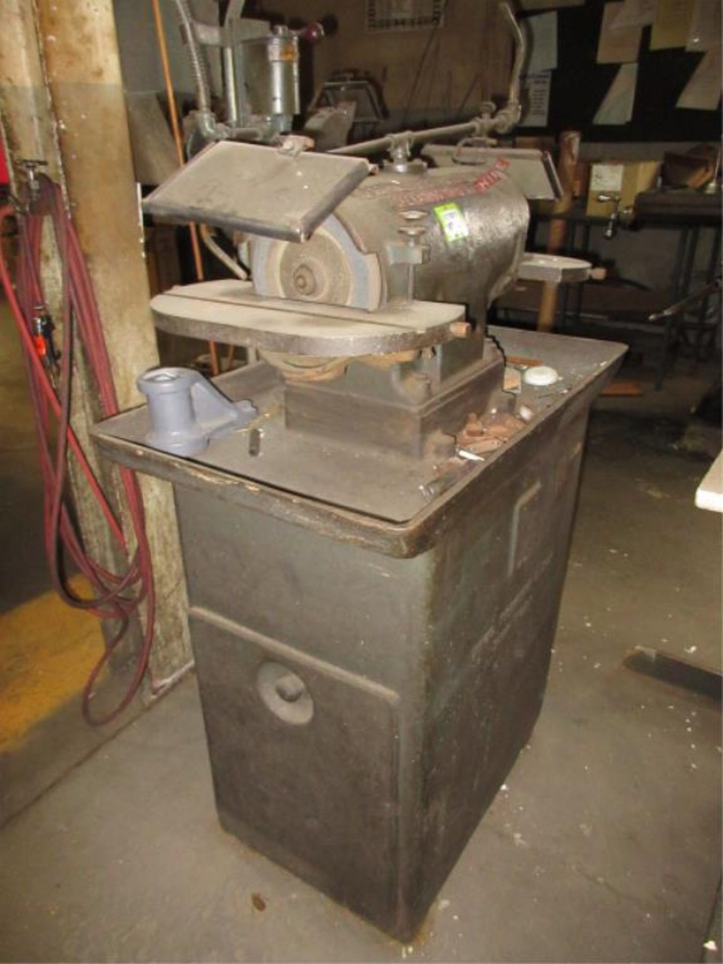 Double End Grinder, with stand. HIT# 2179329. machine shop. Asset Located at 10 Valley St, Pulaski,