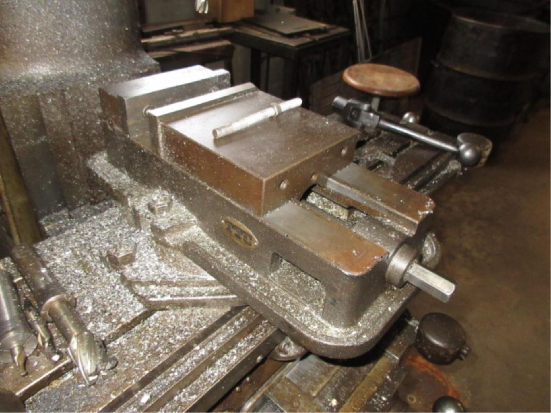 Bridgeport Vertical Milling Machine, 1-HP, 8-speed, 80-2720 rpm, includes machine vise, 5C collets - Image 2 of 5