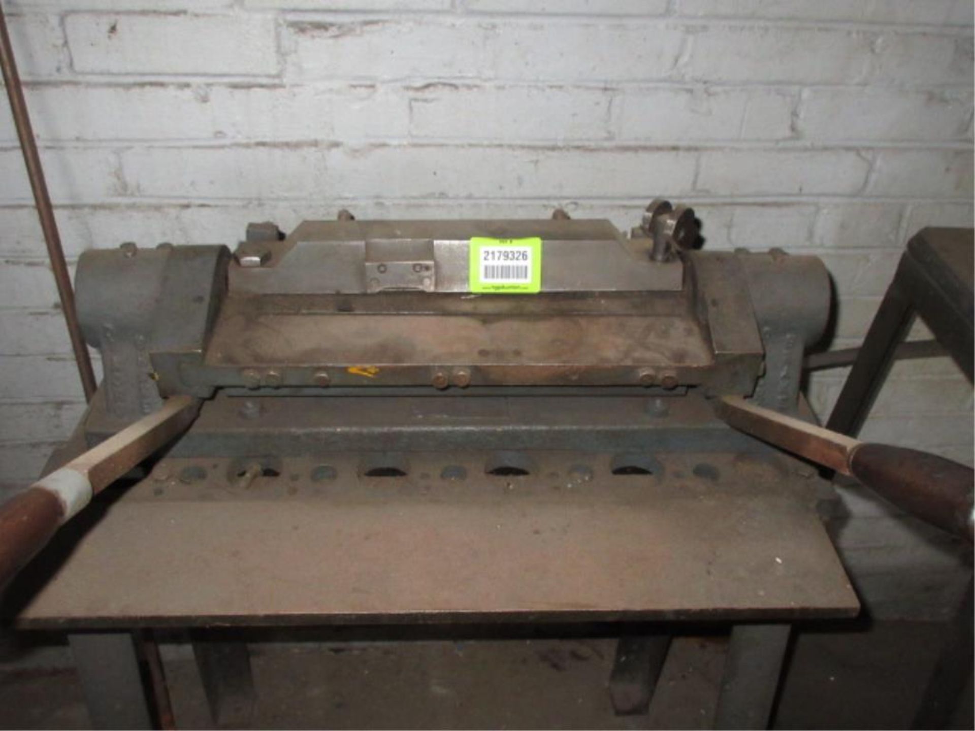 Diacro Hand Brake. HIT# 2179326. machine shop. Asset Located at 10 Valley St, Pulaski, VA 24301. - Image 2 of 2