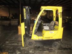 Hyster S30FT LP-Gas Forklift Truck, 2700-Lbs. capacity, Monotrol, side shift attachment, 187" lift