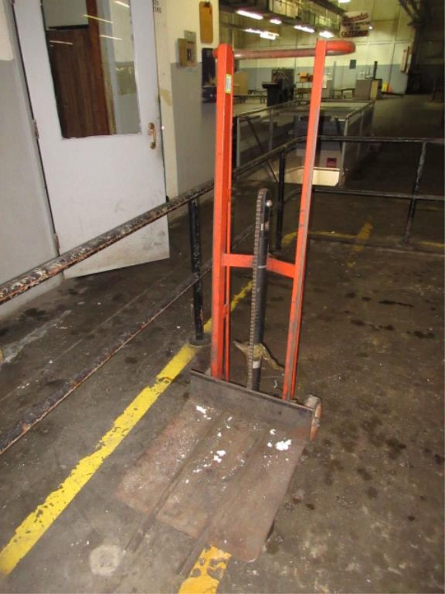 Wesco Hydraulic Platform Lift, foot operated. HIT# 2179386. twister area. Asset Located at 10 Valley