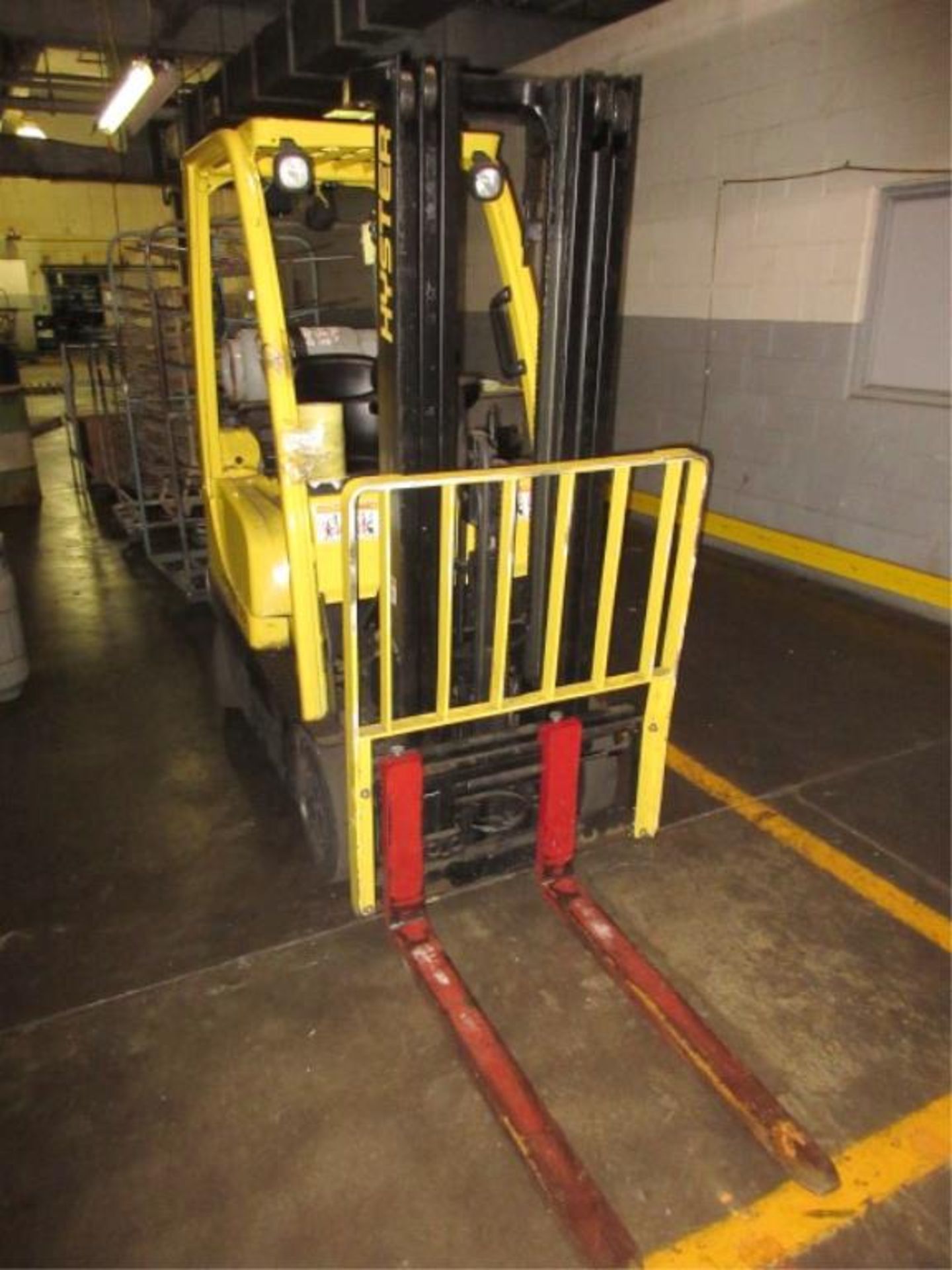 Hyster S30FT LP-Gas Forklift Truck, 2700-Lbs. capacity, side shift attachment, 187" lift height, - Image 4 of 12