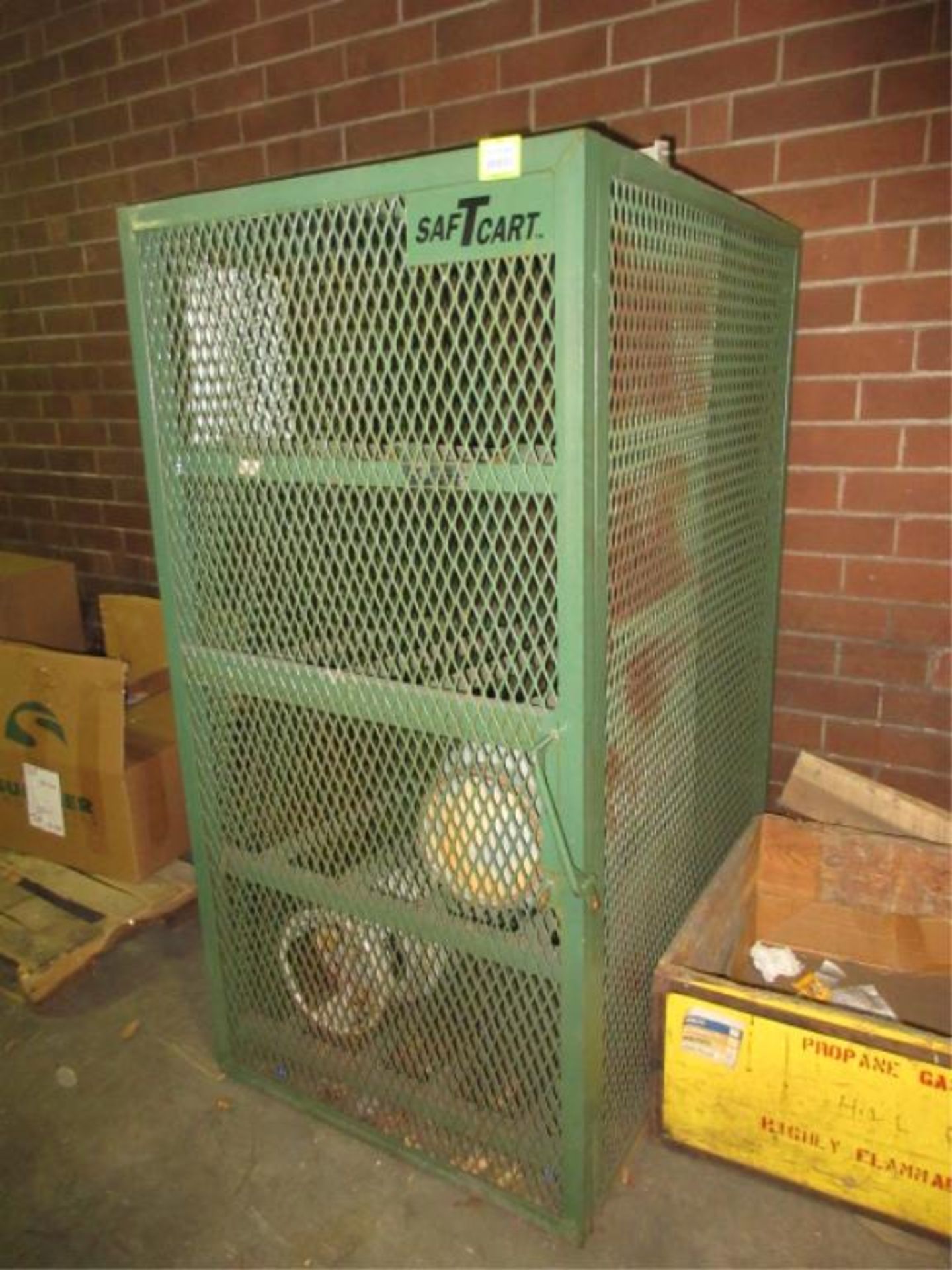 Saf T Cart Propane Safety Storage Rack, tanks not included. HIT# 2179368. whse 3. Asset Located at