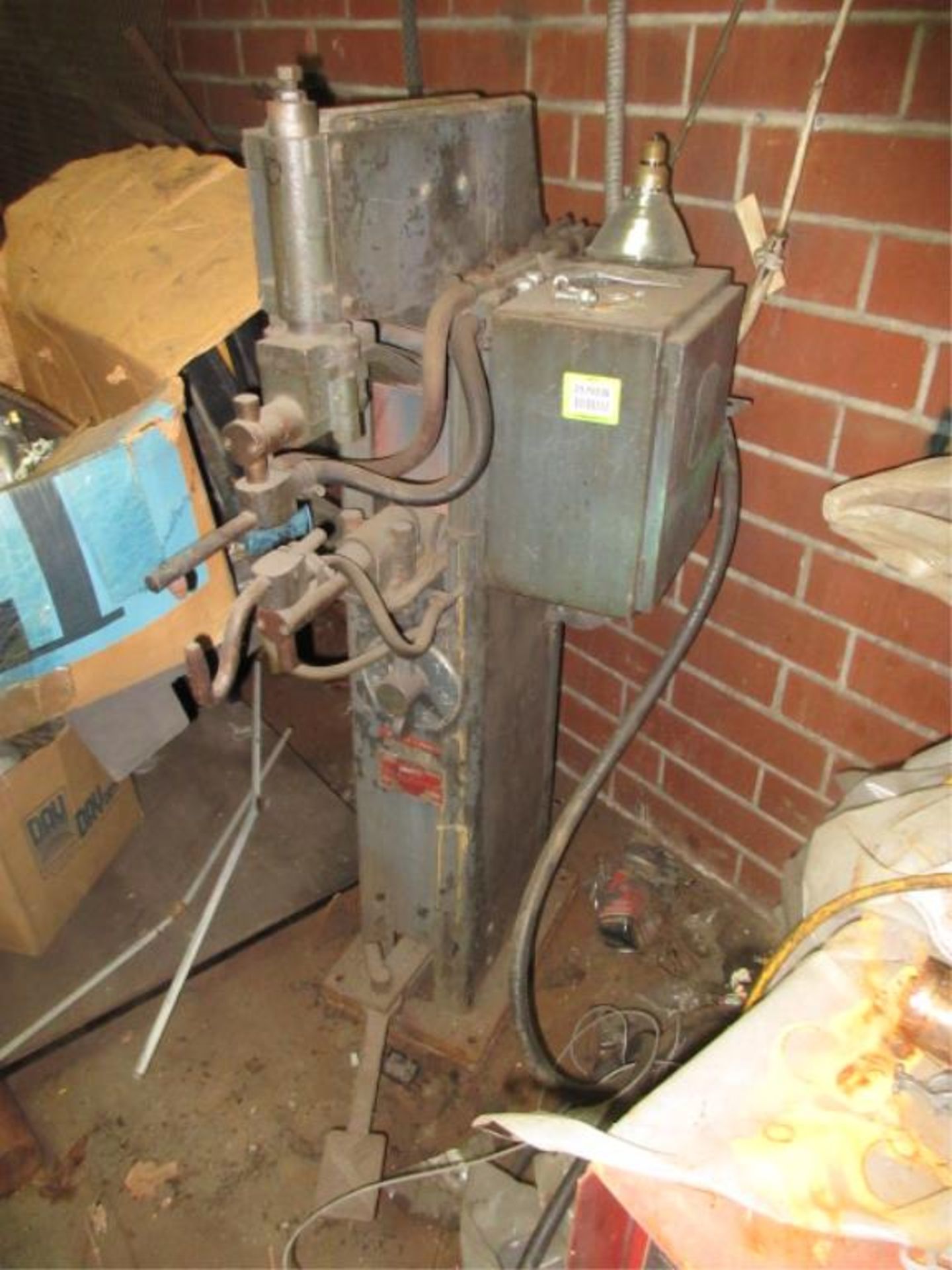 Ames 70SS Spot Welder, 208 VAC, 60Hz. SN# 4325. HIT# 2179338. basement weld shop. Asset Located at - Image 2 of 2