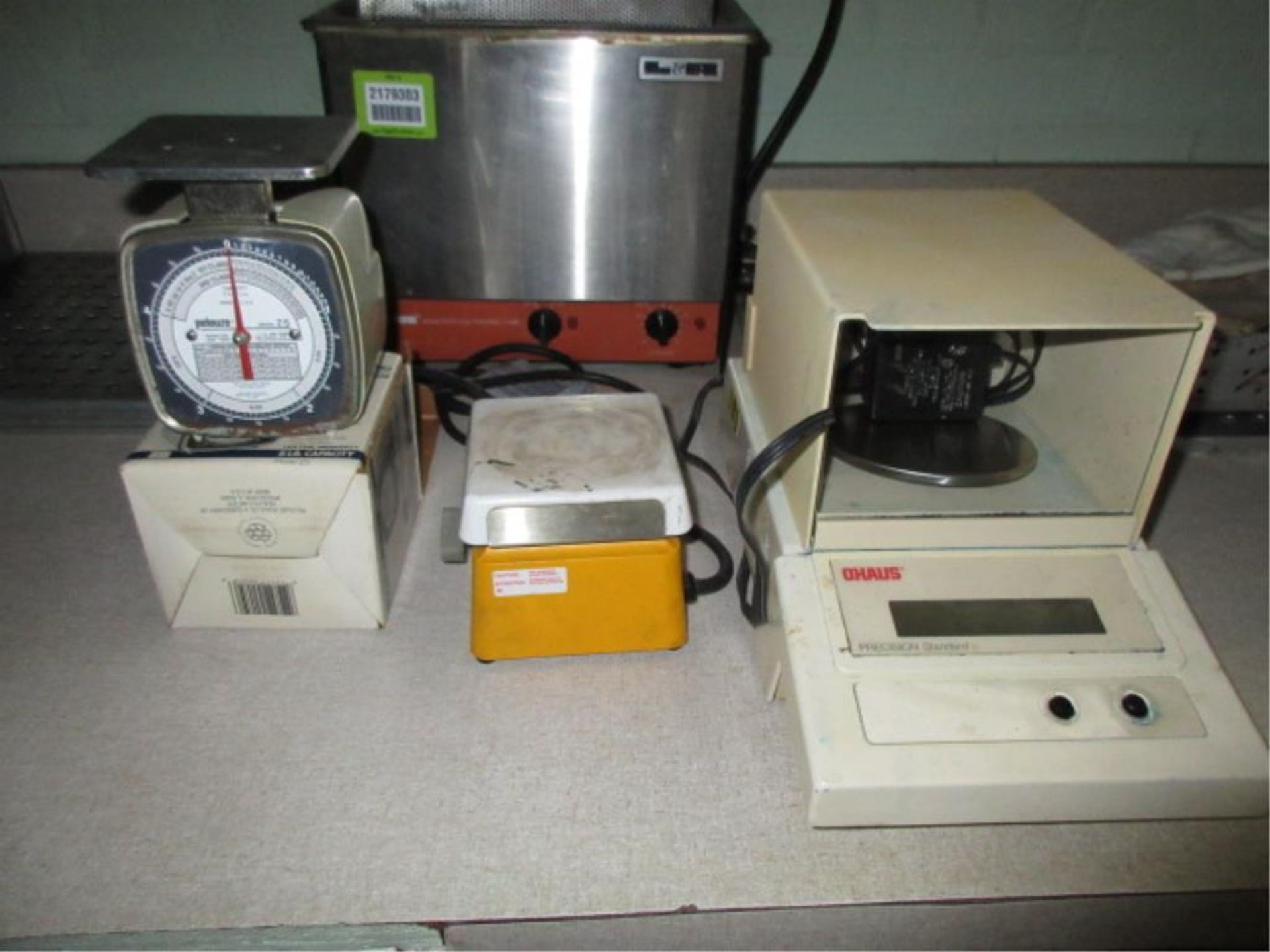 Lot (4pcs) Assorted Laboratory Equipment, includes: (1) Ohaus TS120S top load balance, 120g - Image 2 of 4