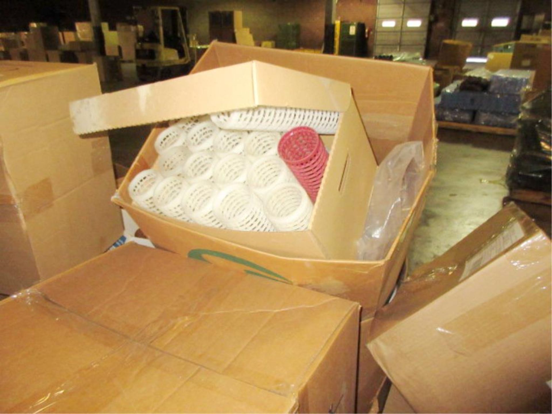 Lot Assorted Corrugated Fiber & Plastic Cores, all on 7 pallets, one row. HIT# 2179461. whse 3. - Image 7 of 8