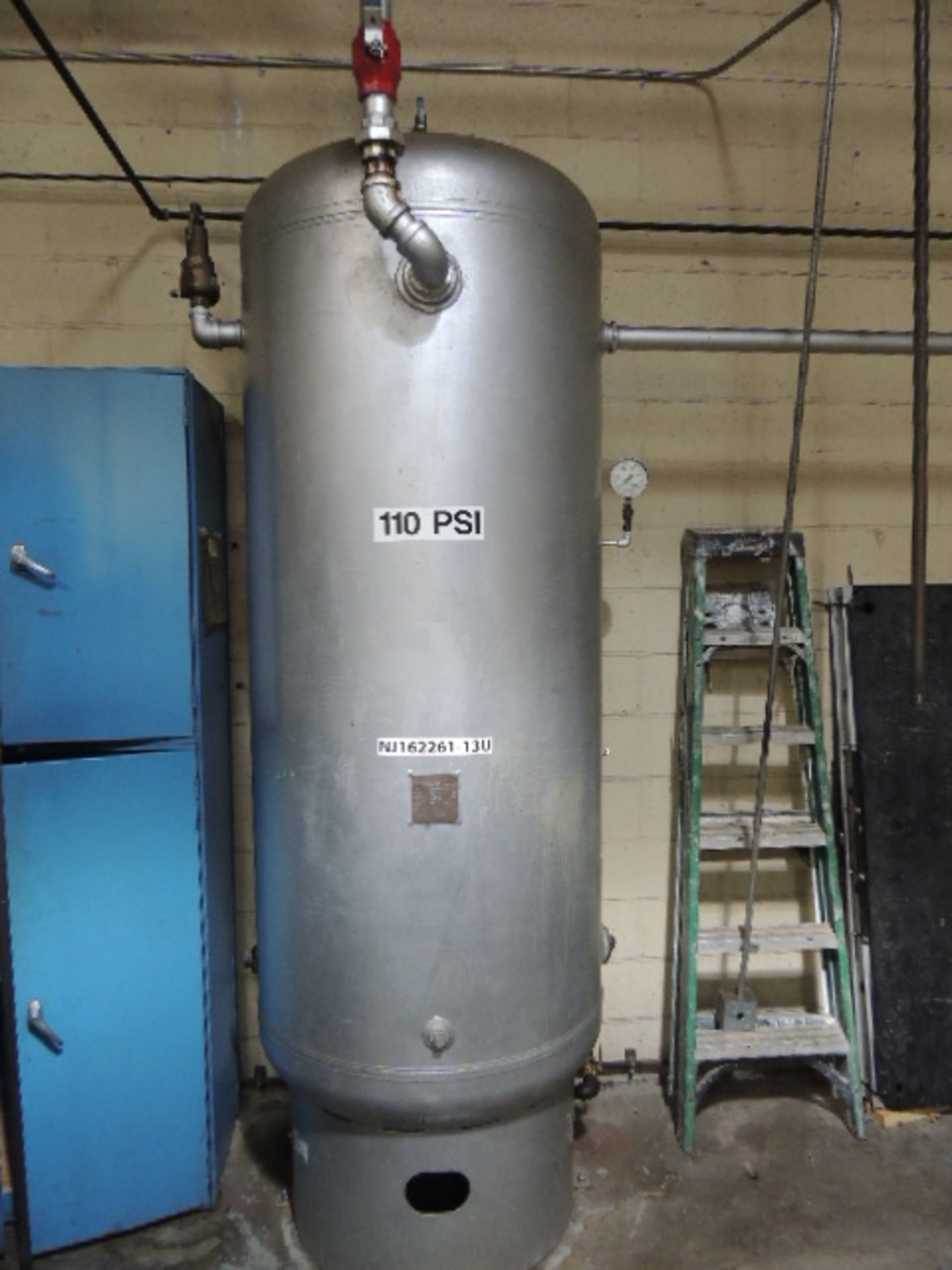 ASME 110psi Air receiver 200gal. pressure vessel, mfg. 1997. Certified by Brunner Eng. SN# XX.