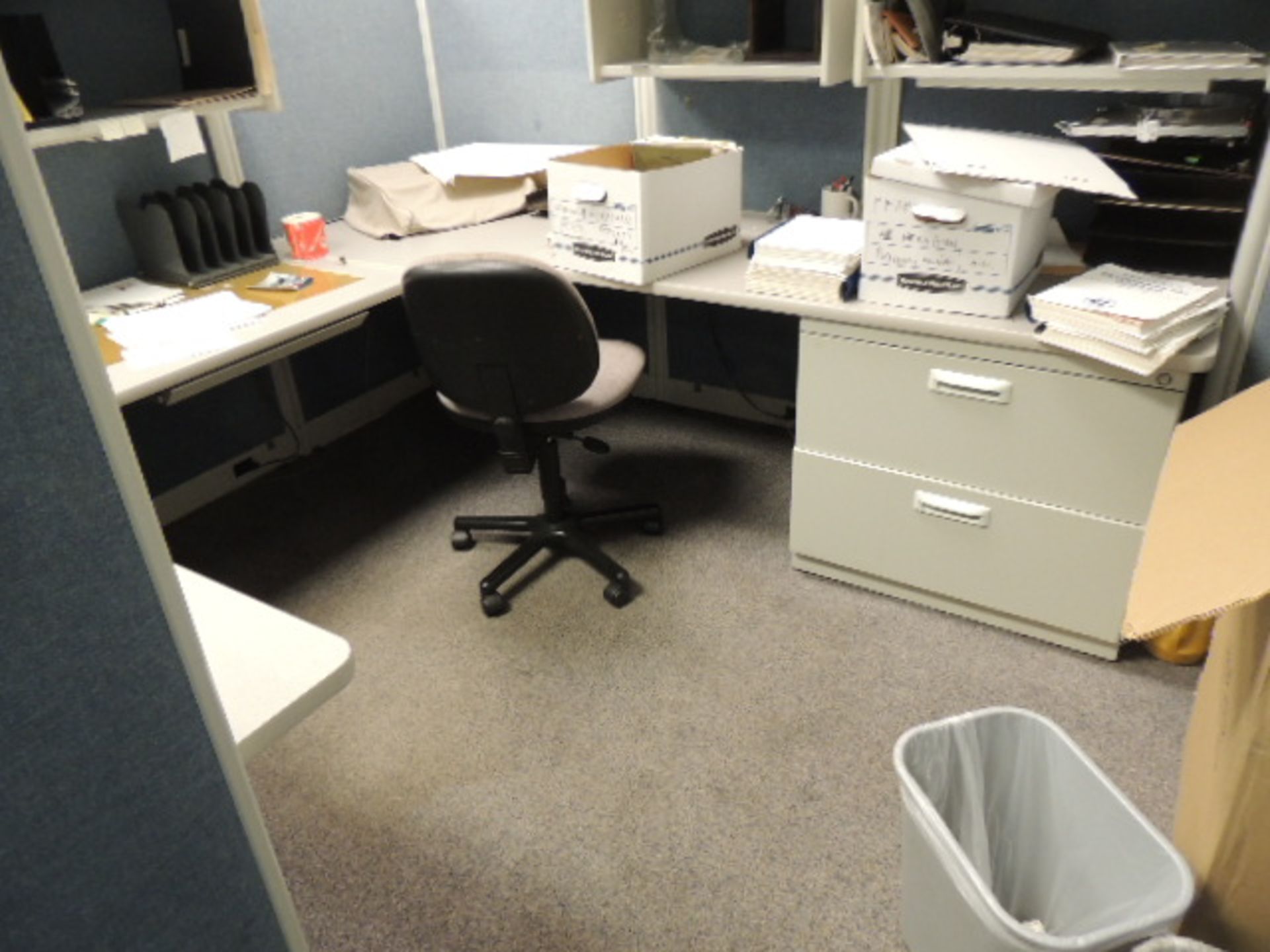 Office Cubicles & Contents. Lot: (3) cubicles 10'x12'x8' with metal desks, file cabinet and - Image 9 of 15