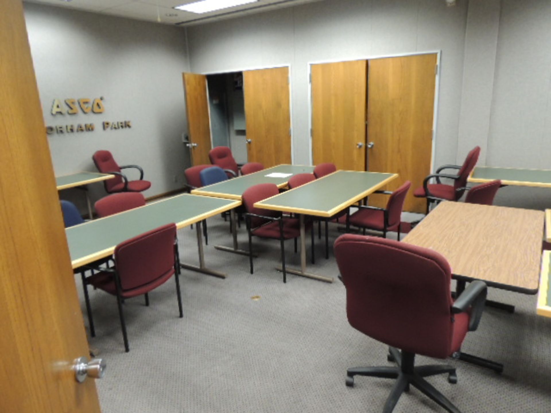 Office Cubicles & Contents. Lot: (3) offices and contents, (4) cubicles 10'x15'x8' with desks and - Image 6 of 25