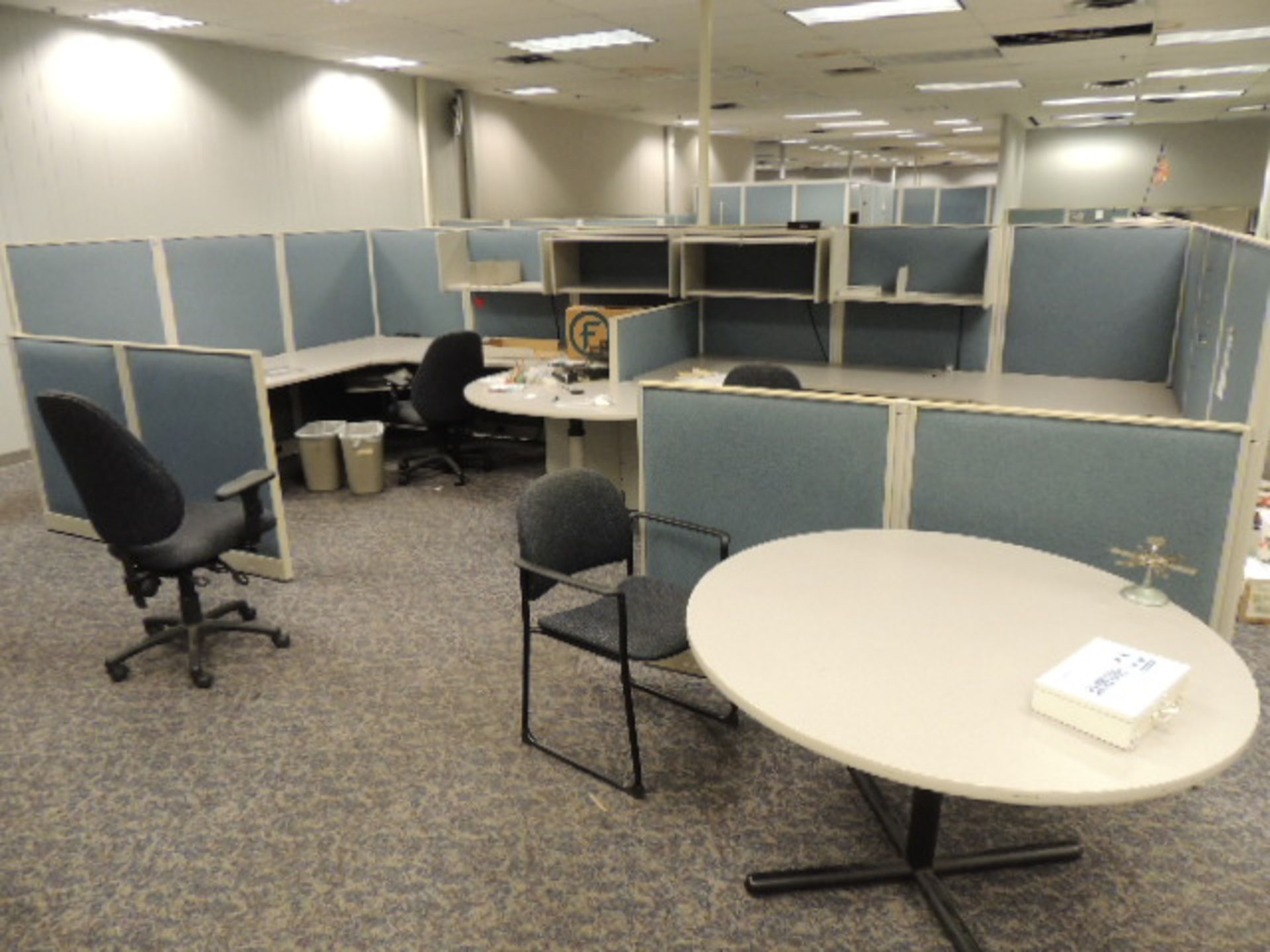 Office Cubicles & Contents. Lot: (3) offices and contents, (4) cubicles 10'x15'x8' with desks and - Image 18 of 25