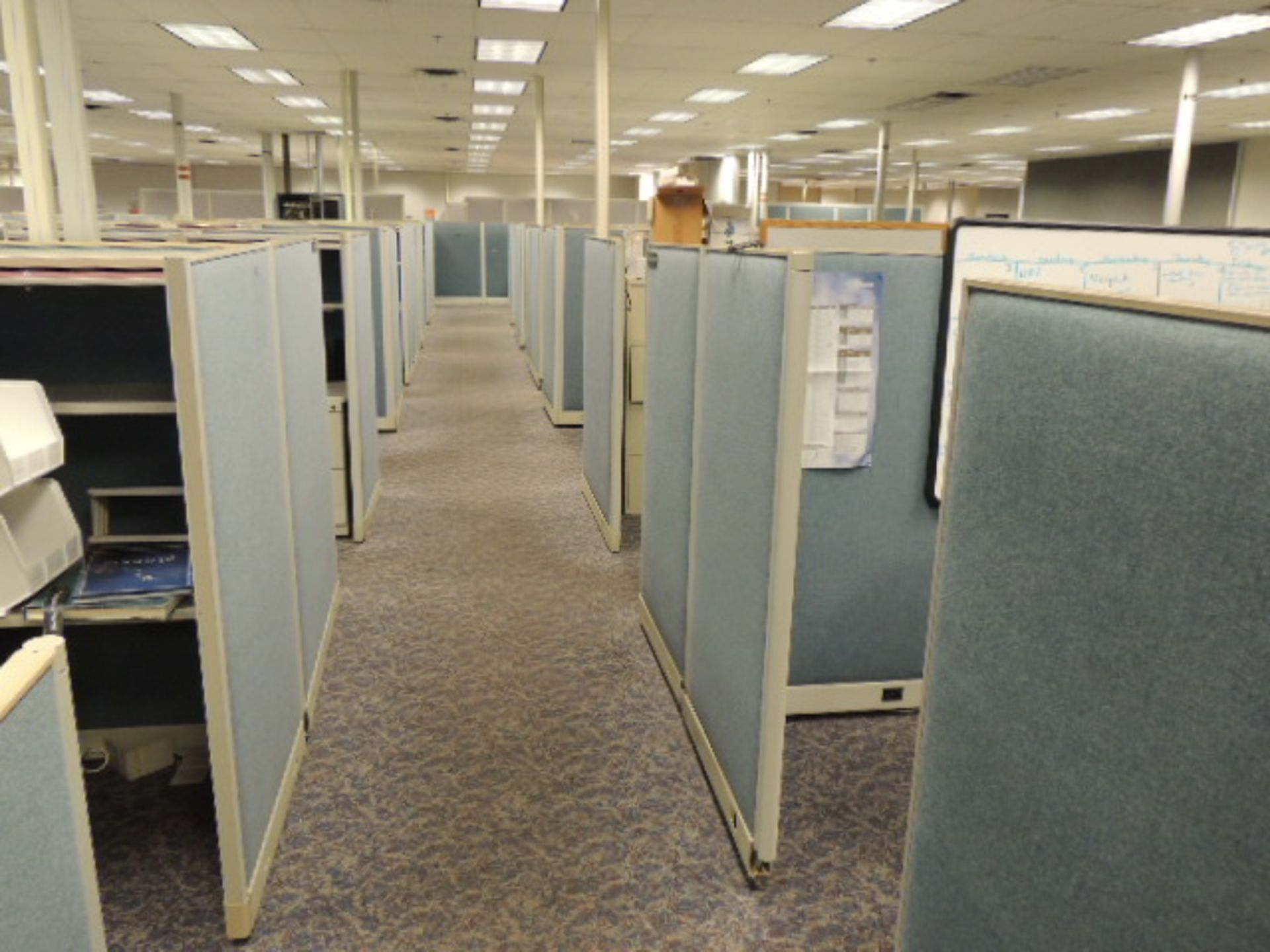 Office Cubicles & Contents. Lot: (8) offices w/ wooden and metal desks, file cabinets and lateral - Image 32 of 47