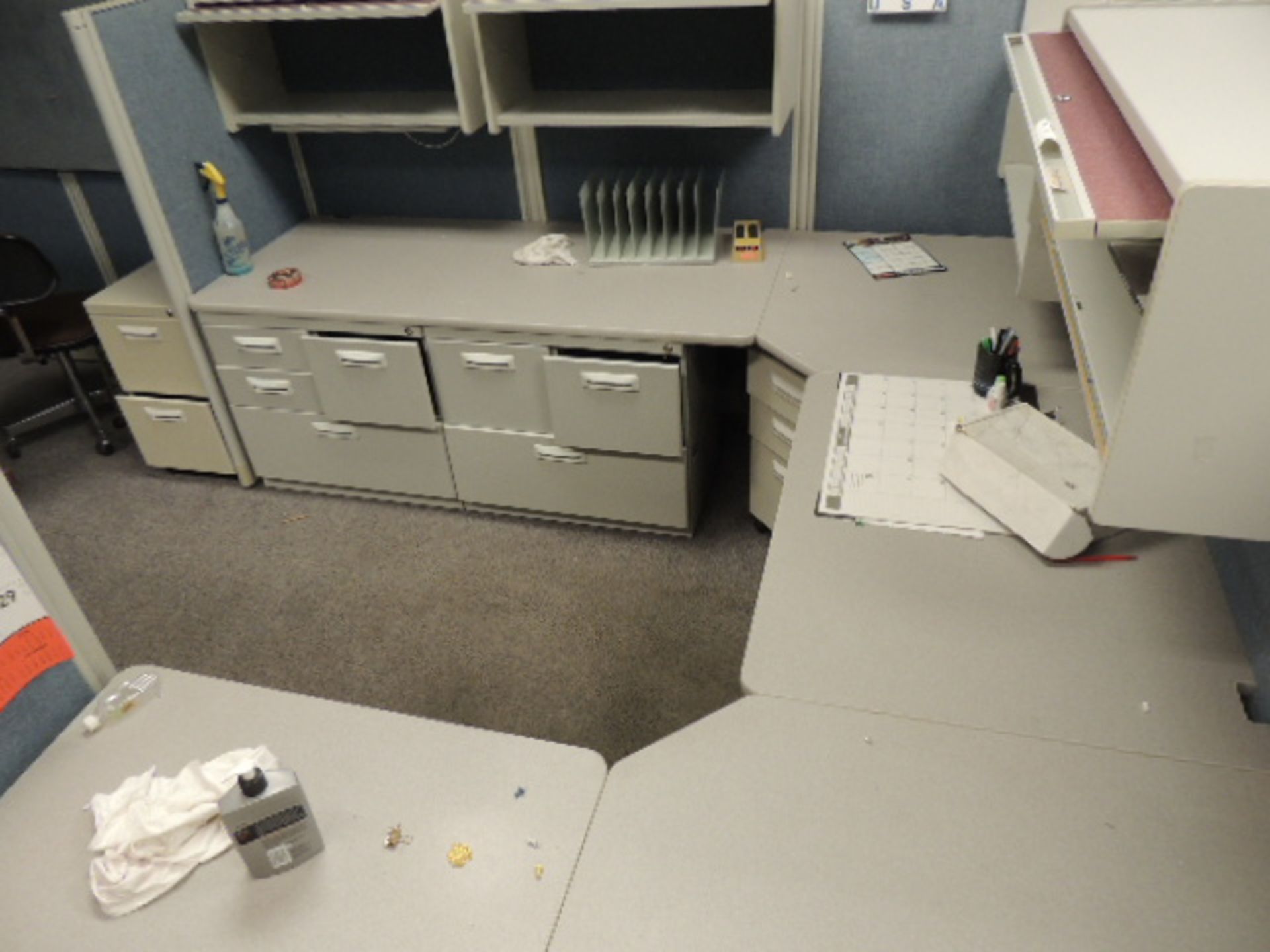 Office Cubicles & Contents. Lot: (3) cubicles 10'x12'x8' with metal desks, file cabinet and - Image 10 of 15