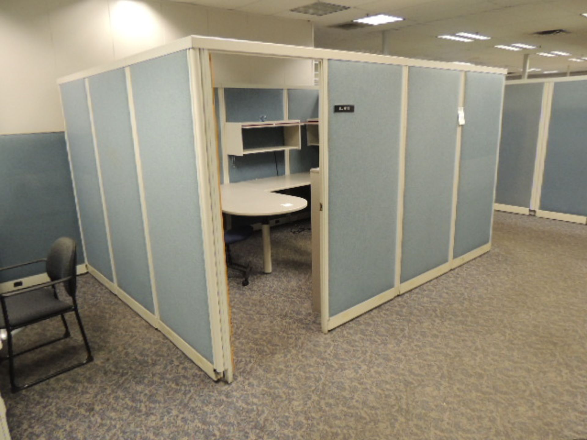 Office Cubicles & Contents. Lot: (3) offices and contents, (4) cubicles 10'x15'x8' with desks and - Image 25 of 25