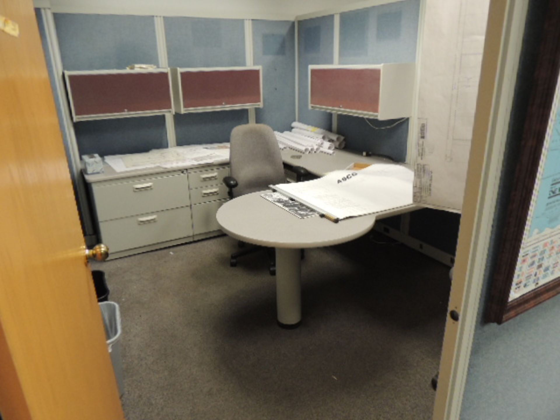 Office Cubicles & Contents. Lot: (3) cubicles 10'x12'x8' with metal desks, file cabinet and - Image 6 of 15