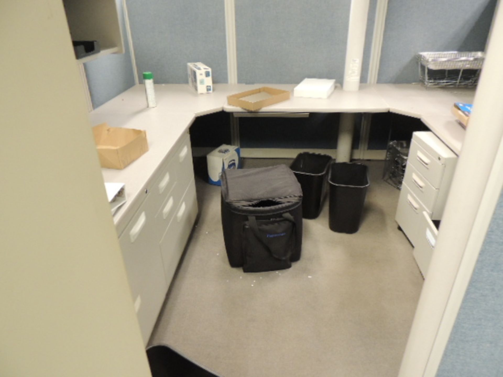Office Cubicles & Contents. Lot: (3) cubicles 10'x12'x8' with metal desks, file cabinet and - Image 3 of 15