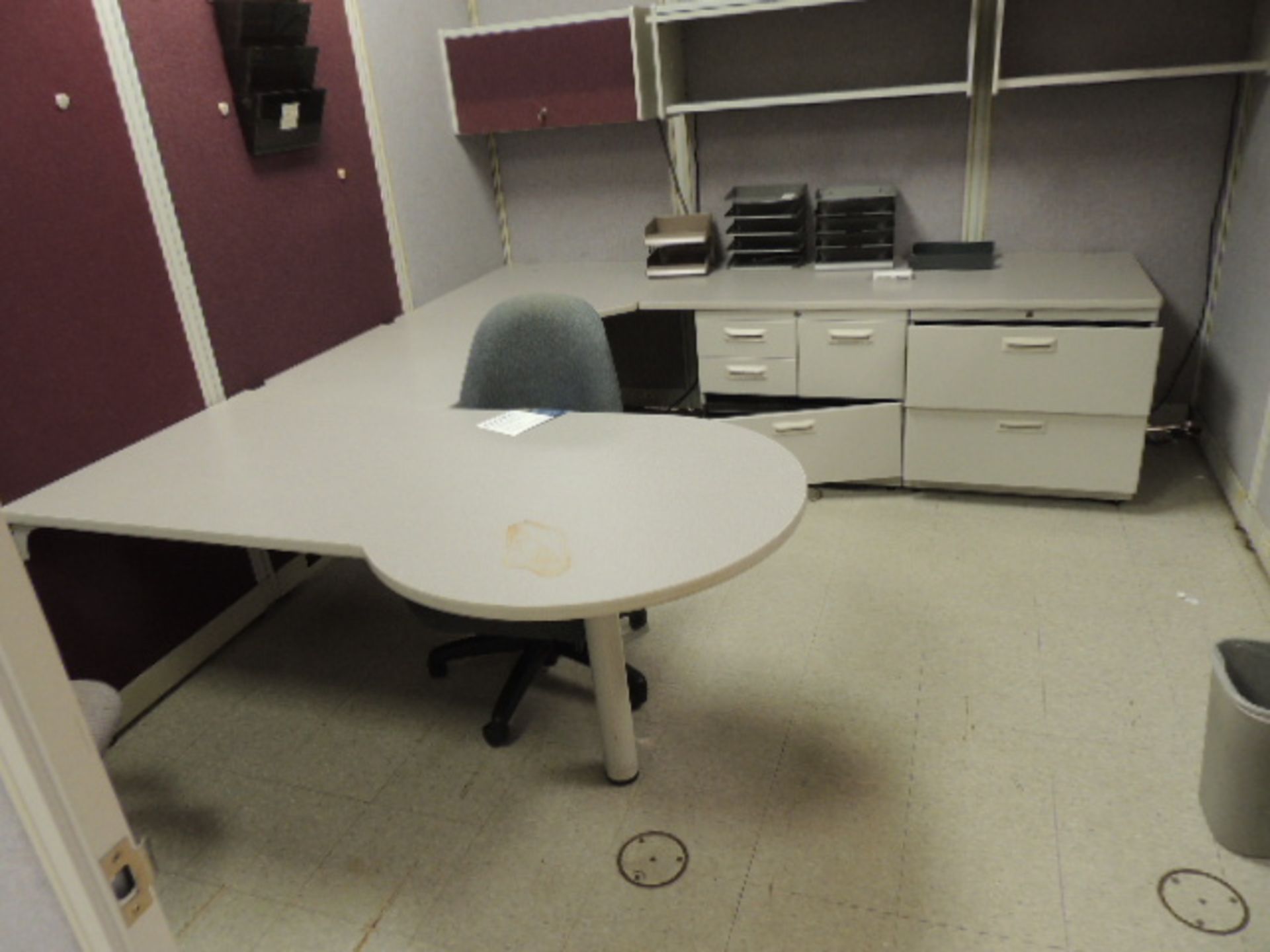 Office Cubicles & Contents. Lot: (8) offices w/ wooden and metal desks, file cabinets and lateral - Image 7 of 47