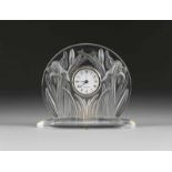 RENÉ LALIQUE 1860 Ay/Champagne - 1945 Paris UHR 'IRIS' Frankreich, 2. Hälfte 20. Jh. Farbloses