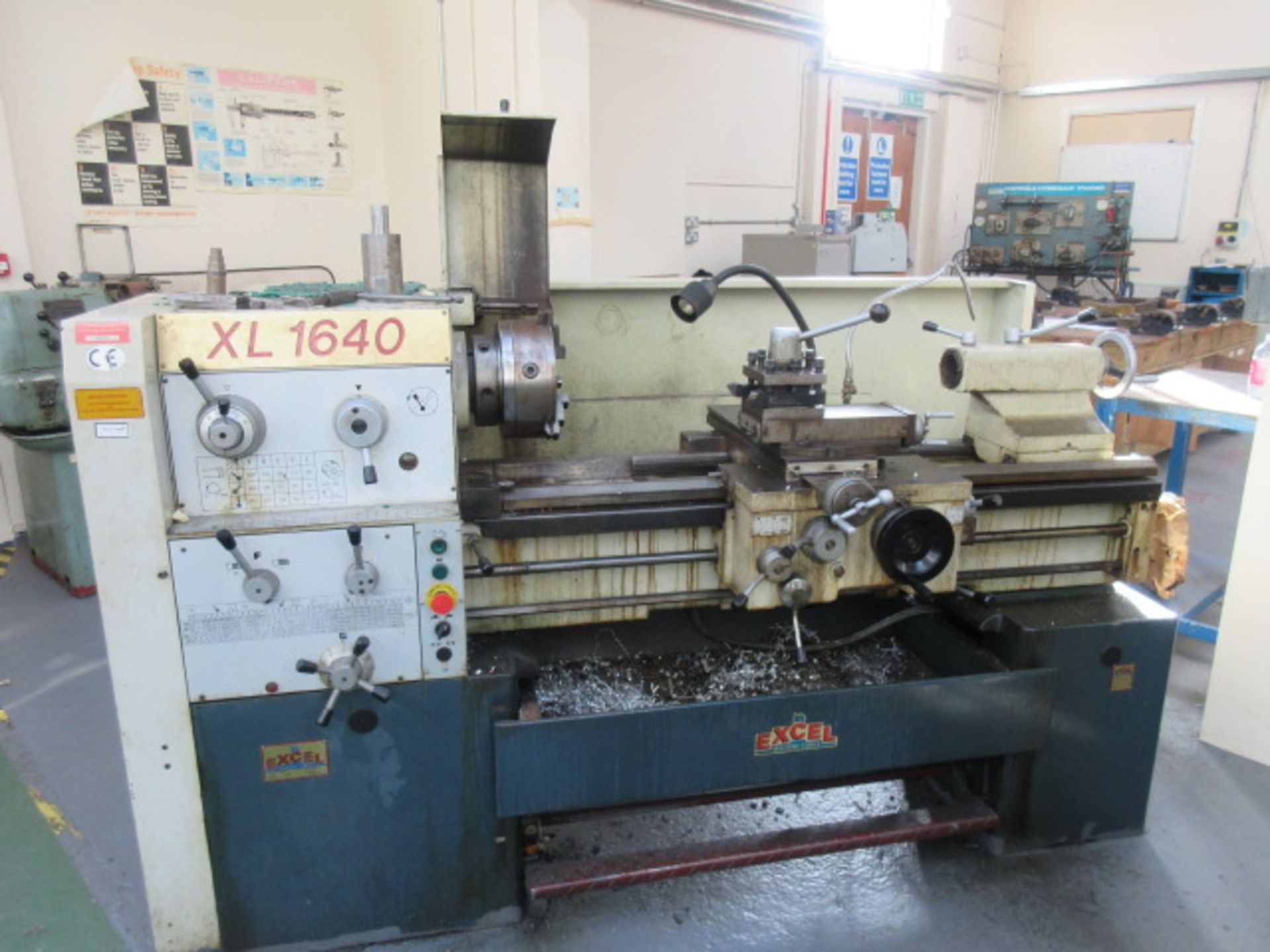 Excel XL1640 440mm dia x 1000mm gap bed lathe with 3 jaw chuck, tailstock & metric/Imperial dials.