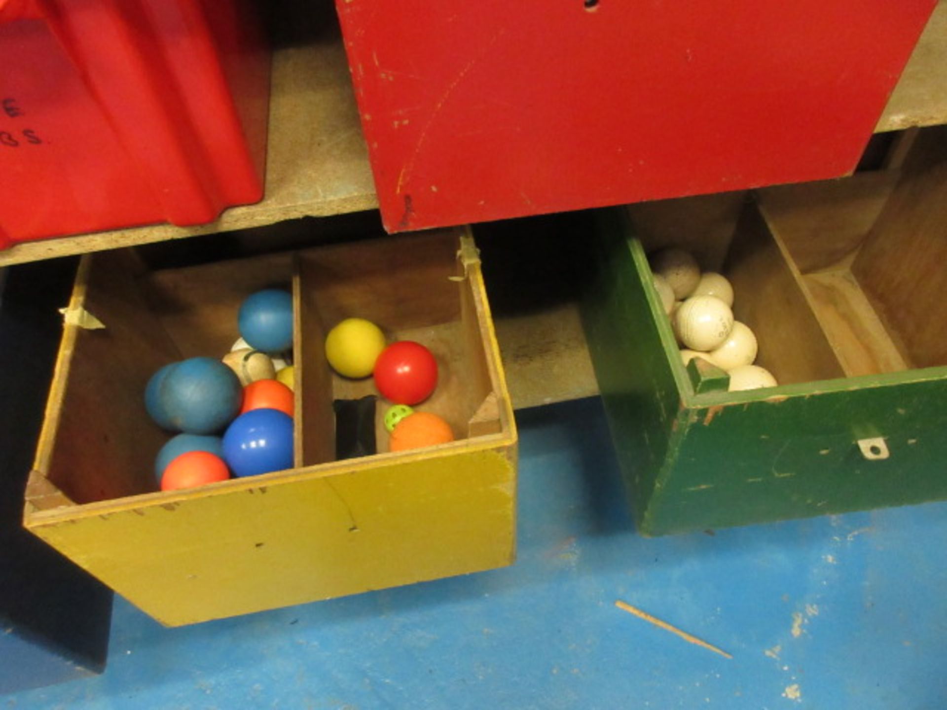 Various Sports Hall Equipment. To include Badminton nets and stands. Indoor hockey sticks and balls. - Bild 9 aus 14