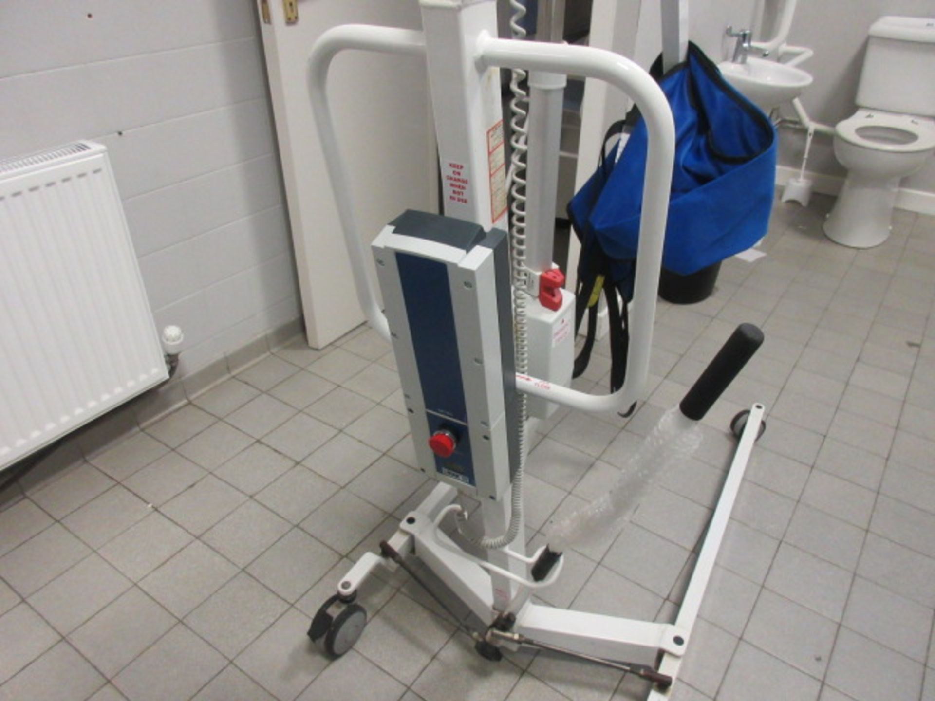 Sunrise Medical Midi 170 Patient Lifting Apparatus. Battery powered lifter with charger point ( - Image 7 of 7