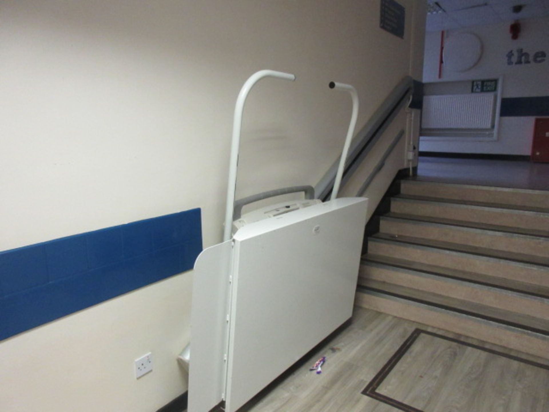 Stannah wheelchair Stair-Rise SX stair lift. Lift height 930mm, rated load 230kg (36 stone), size