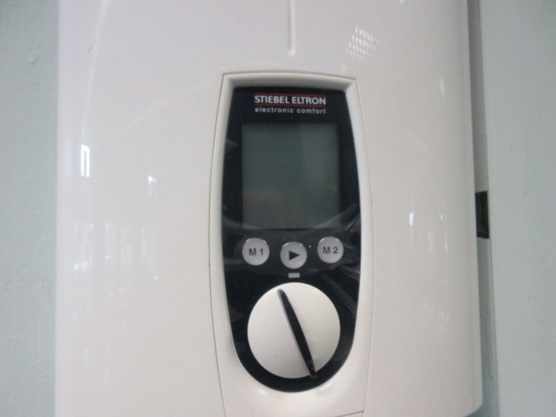 Stiebel Eltron Electronic Comfort. Hair Salon Instant hot water heater. Used on hair washing - Image 2 of 2