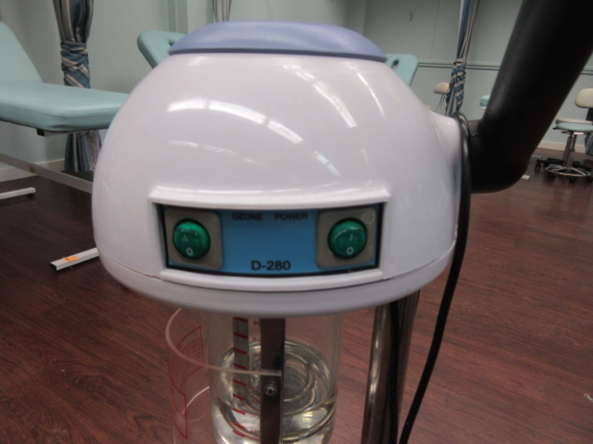 Facial Steamer. Model D-280. S/n FS-09070929 Holehouse Road. Beauty Salon Y10 2 Snd Floor - Image 2 of 3