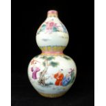 Chinese double gourd vase, all over polychrome decoration,
