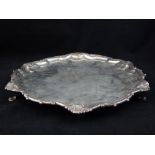 Early 20th C platter with piecrust edge with shells, 30mm dia, with makers mark c.
